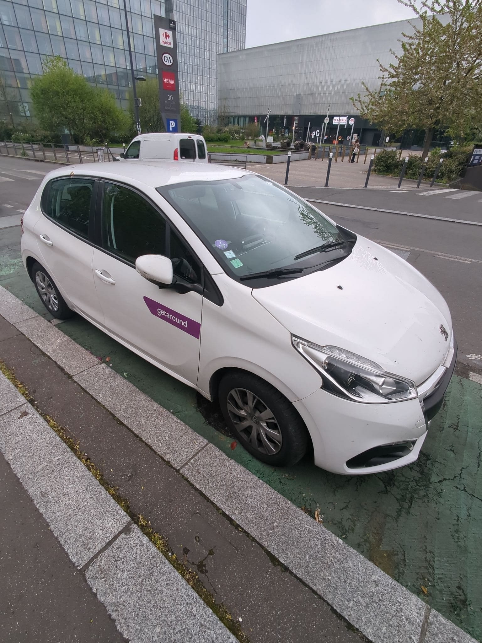 Peugeot 208 FF617, 2019, Essence 95
