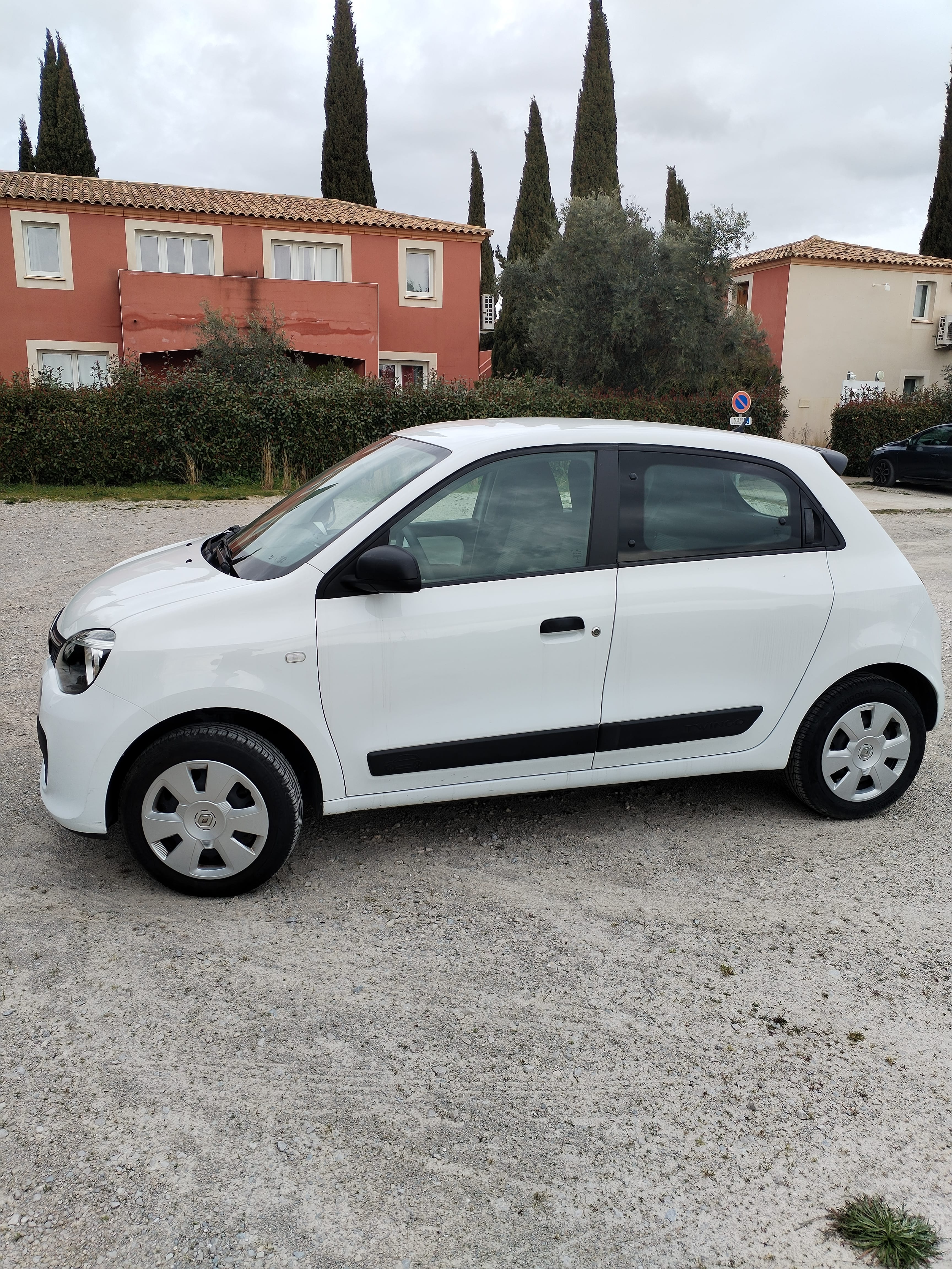 Renault Twingo III avec Entrée audio / iPod