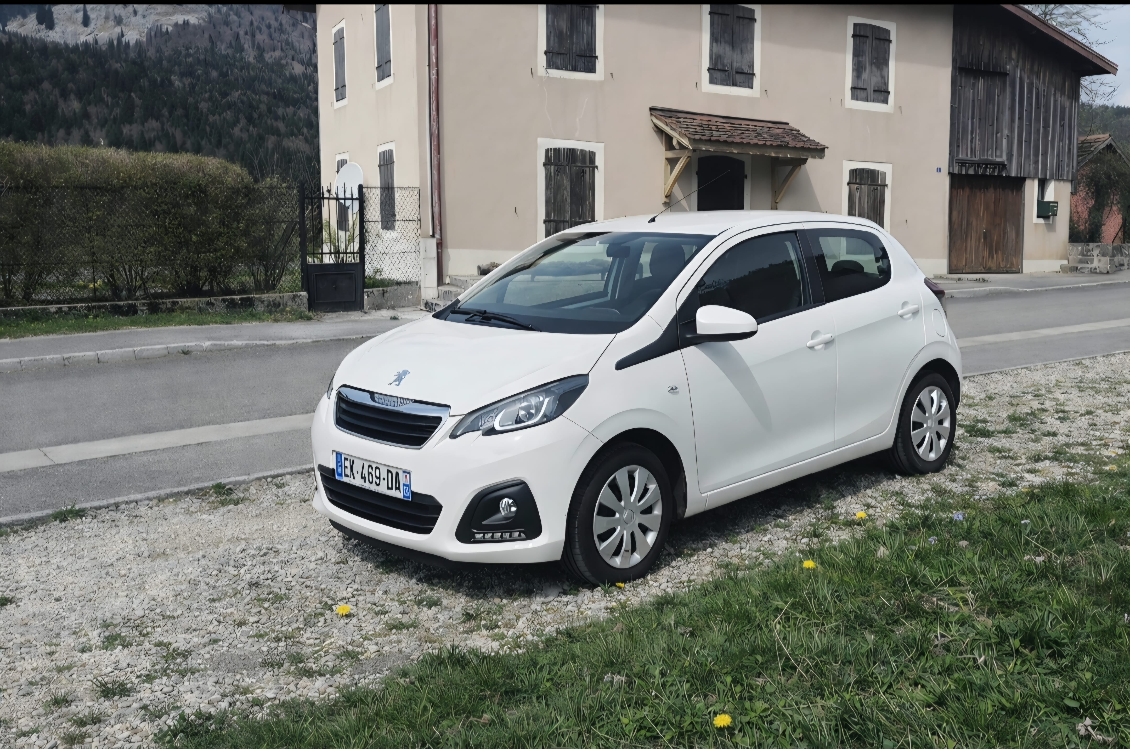 Peugeot 108 avec Autoradio