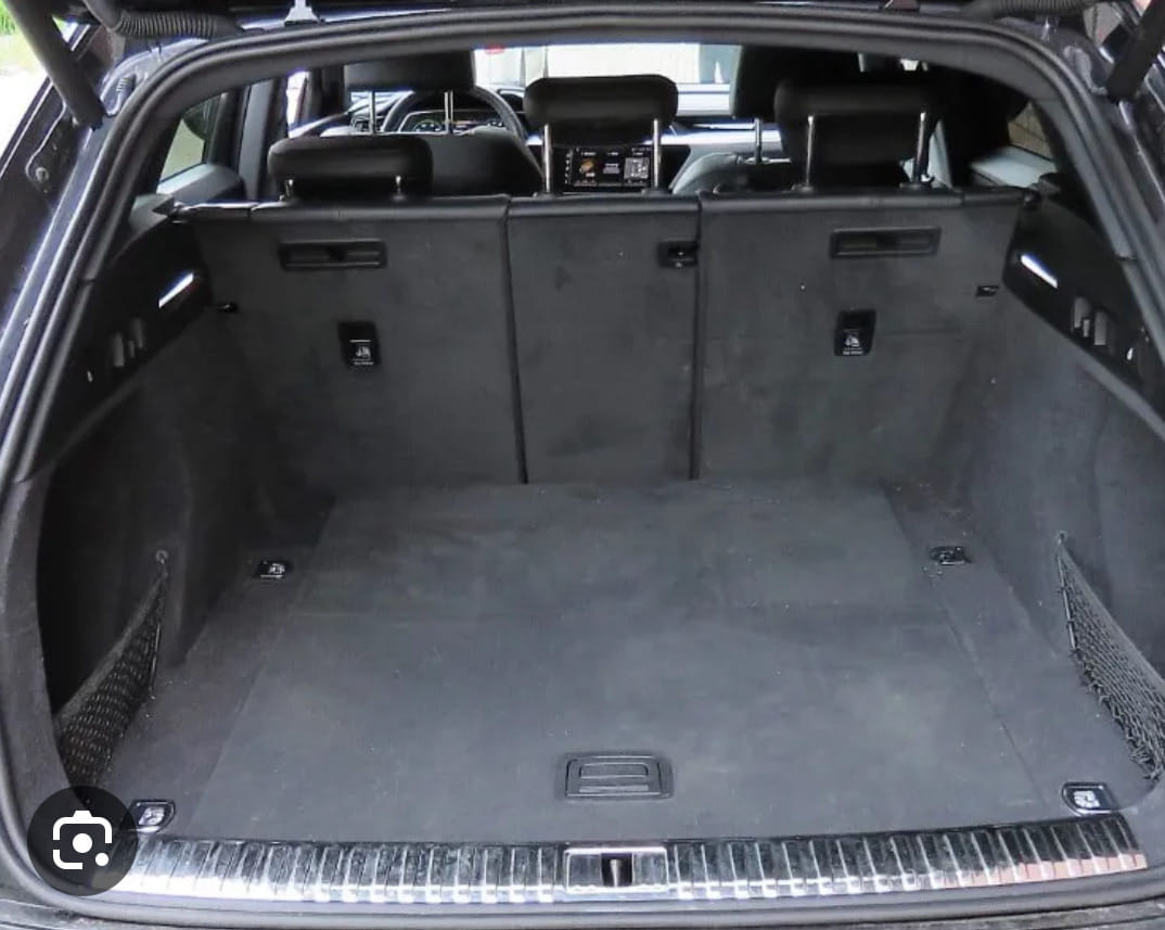 Audi e-tron with Four-wheel drive
