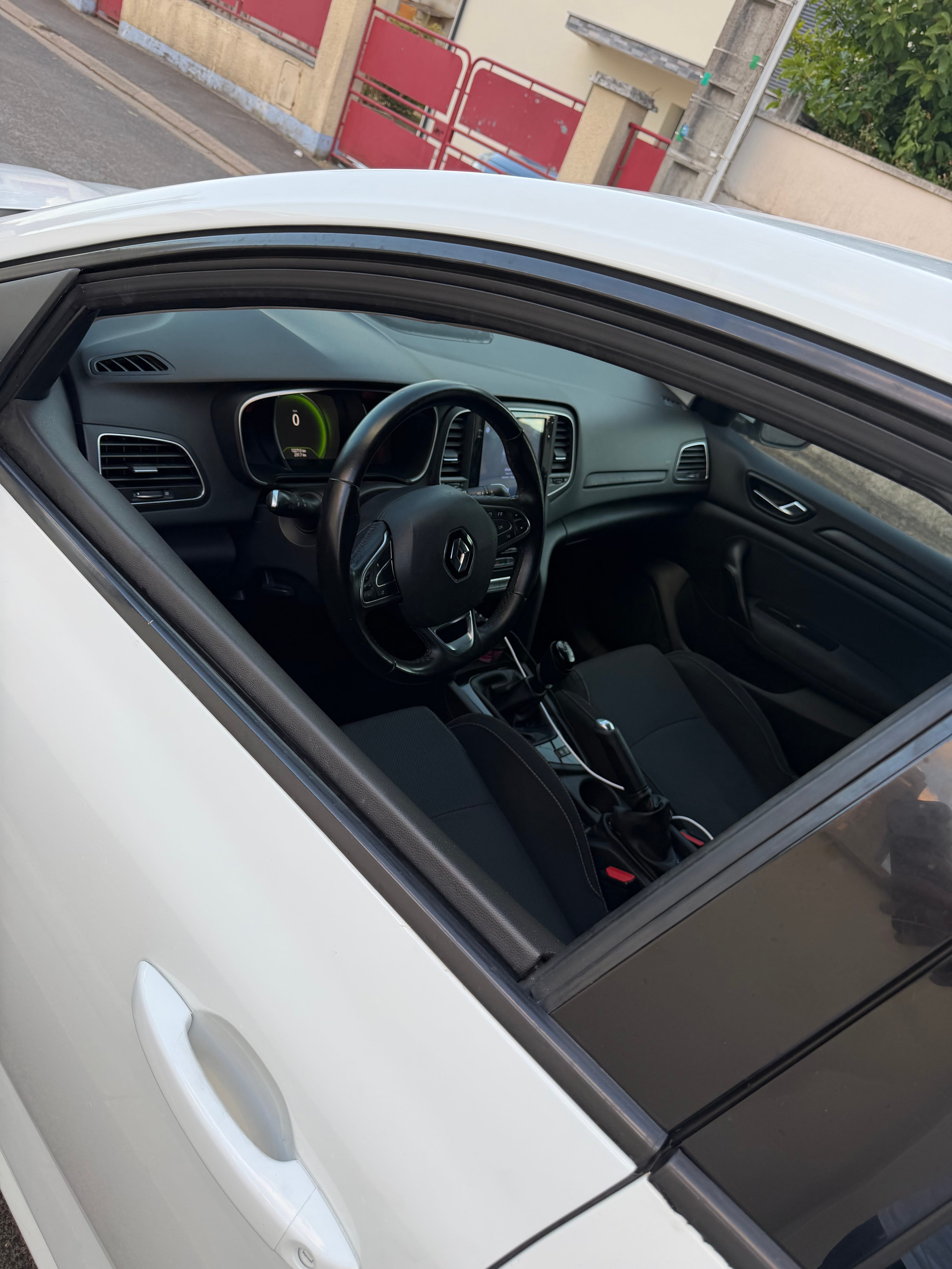 Renault Mégane 1.5 tdi avec GPS
