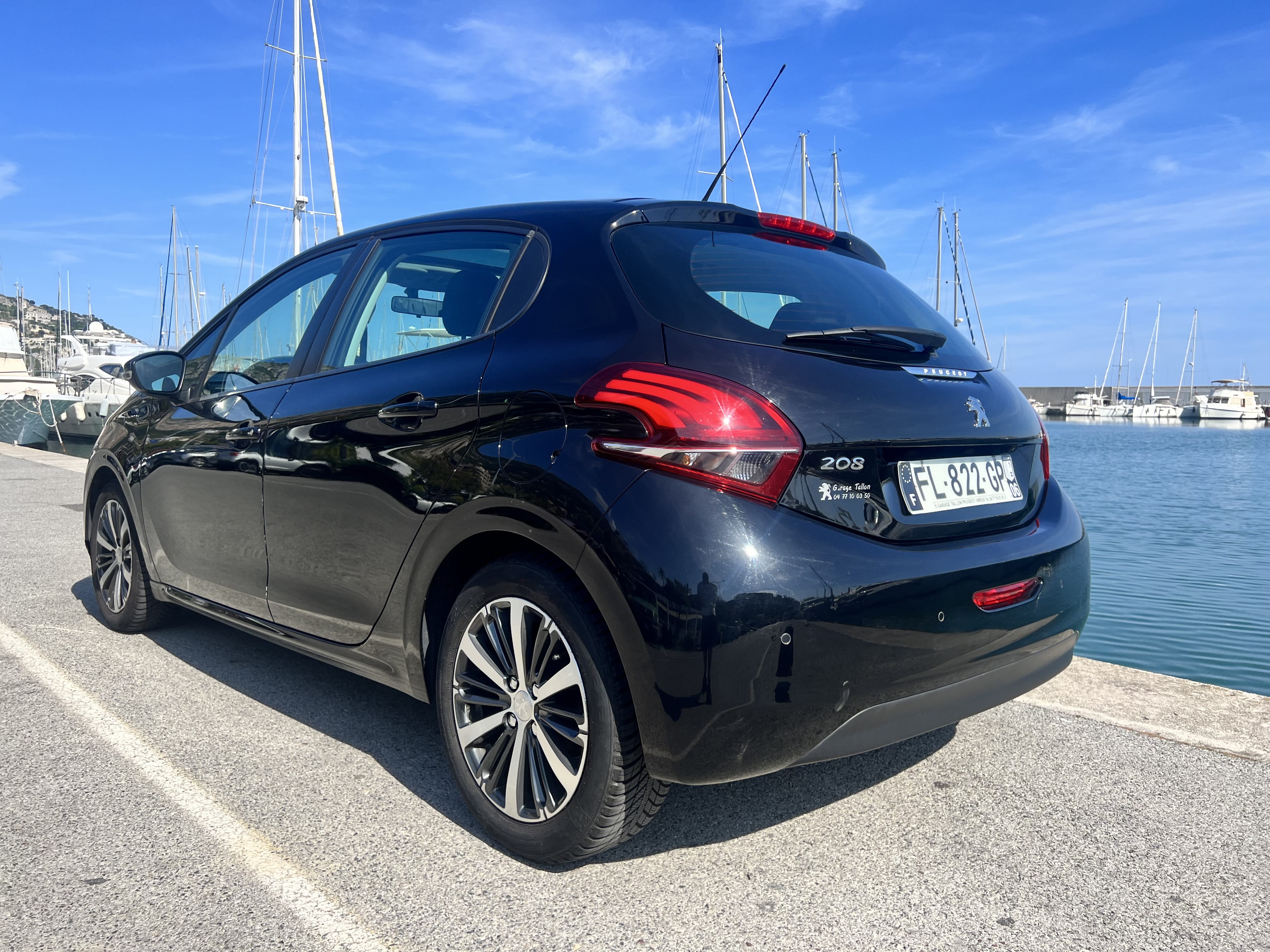 Peugeot 208 avec Régulateur de vitesse