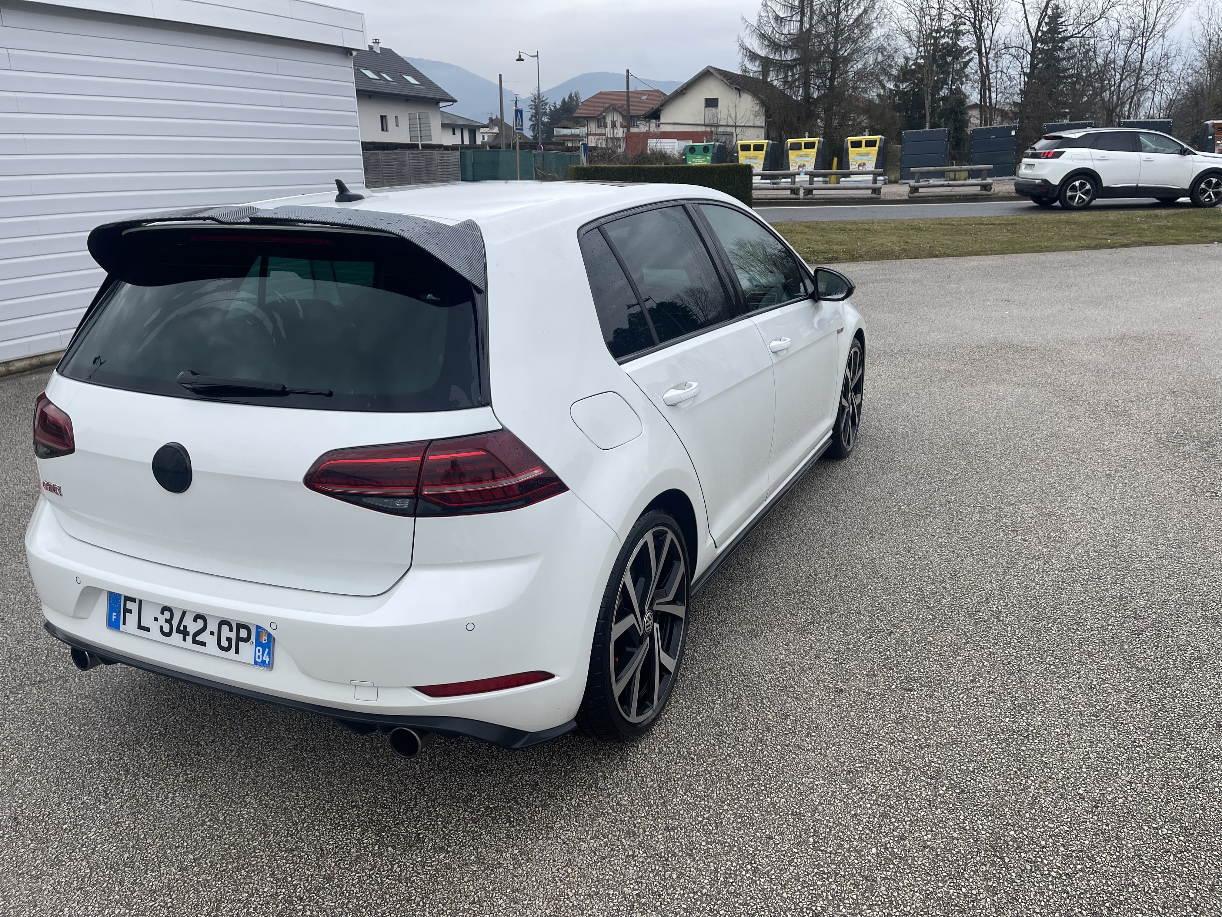 Volkswagen Golf GTI