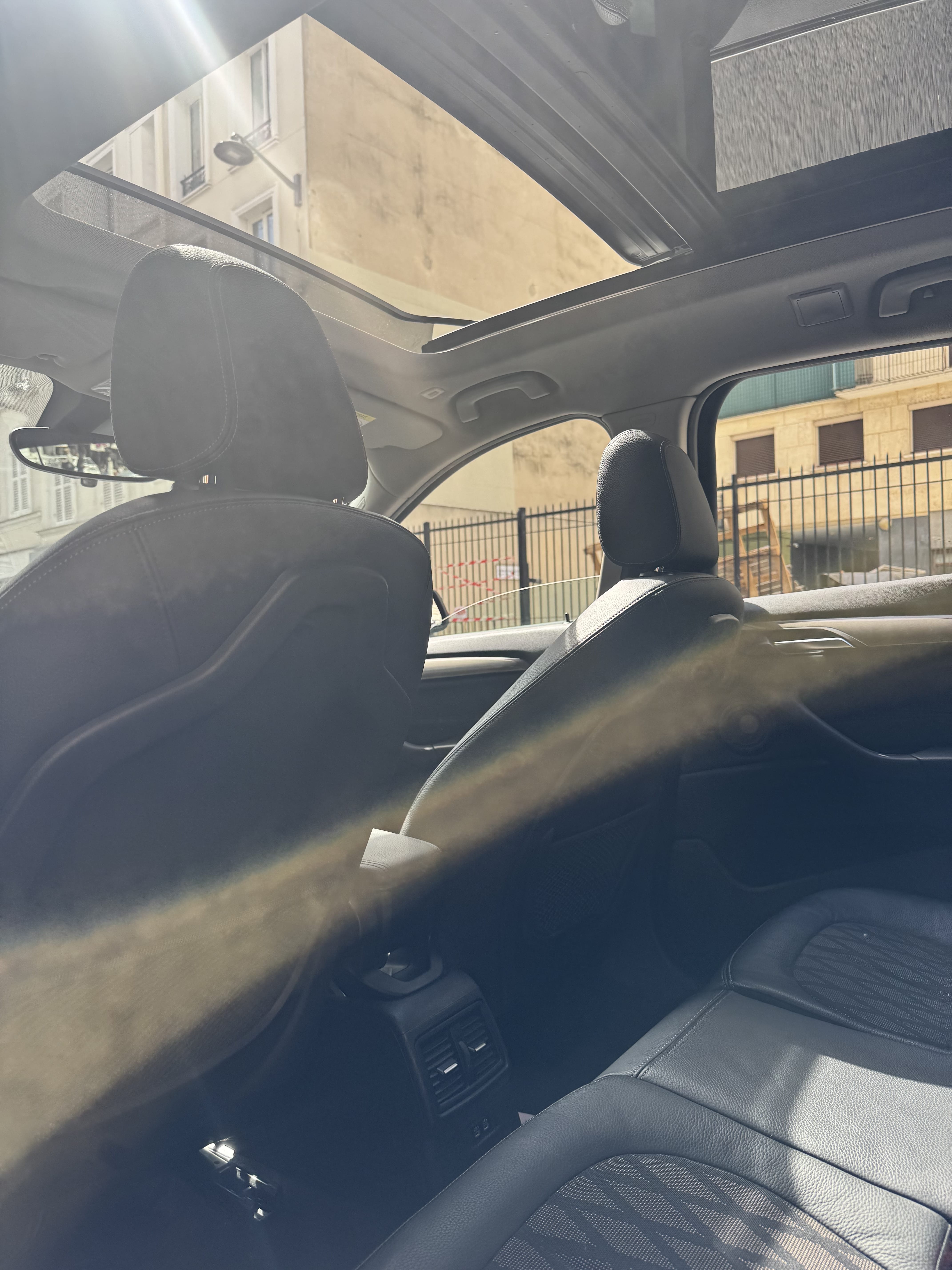 BMW X1 sDrive18i avec GPS
