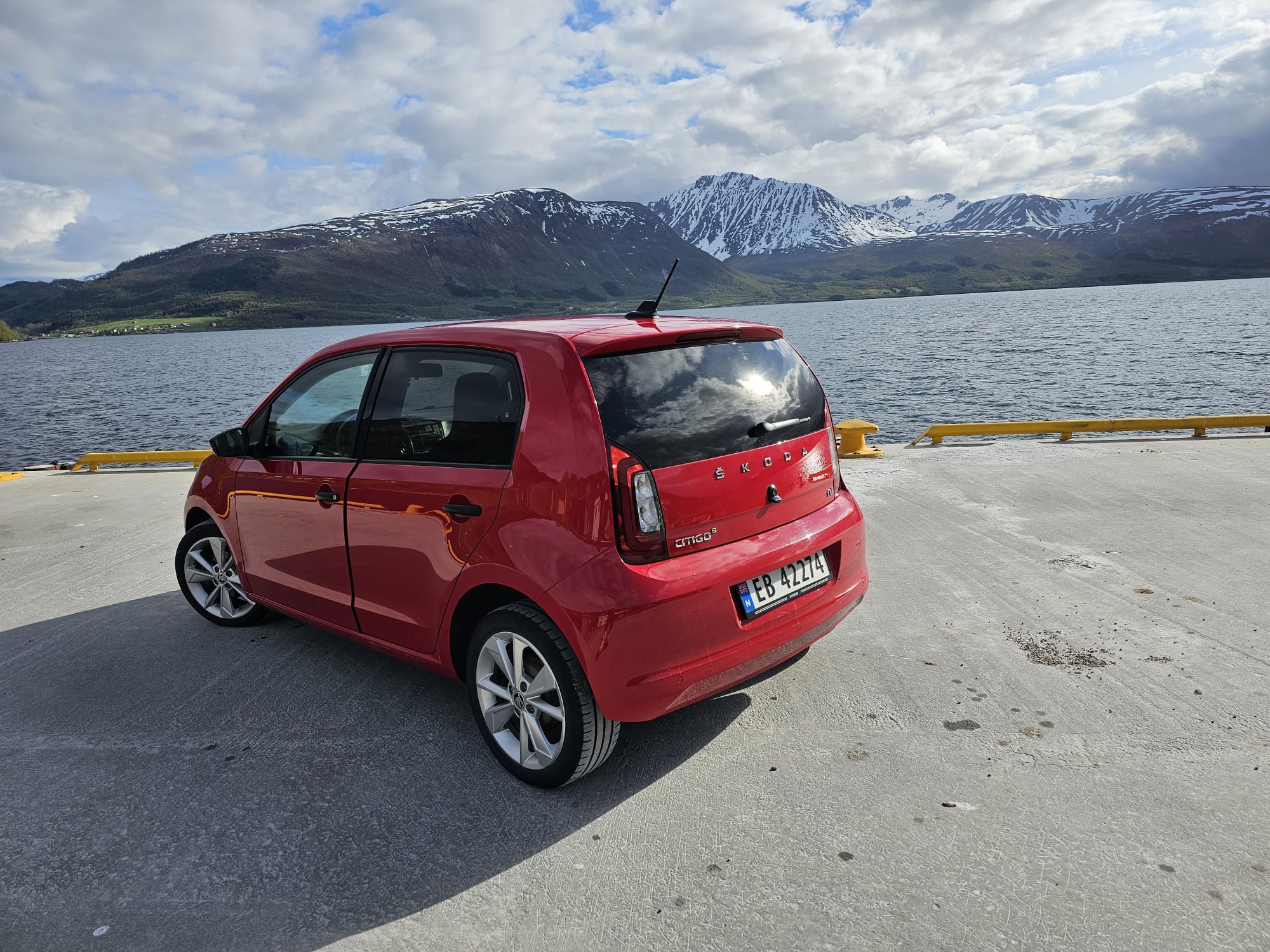 Skoda Citigo E med Bluetooth audio
