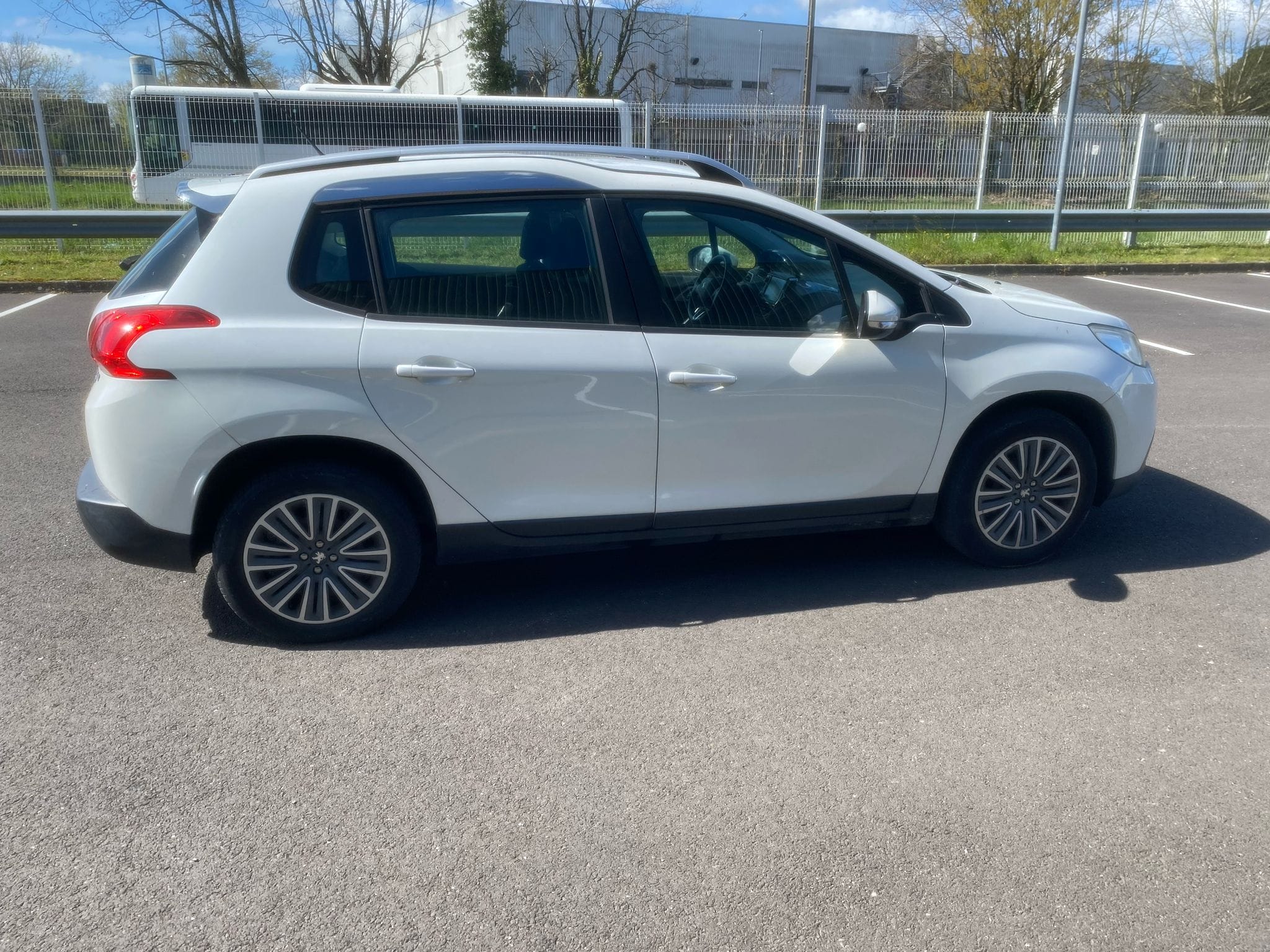 Peugeot 2008 avec GPS