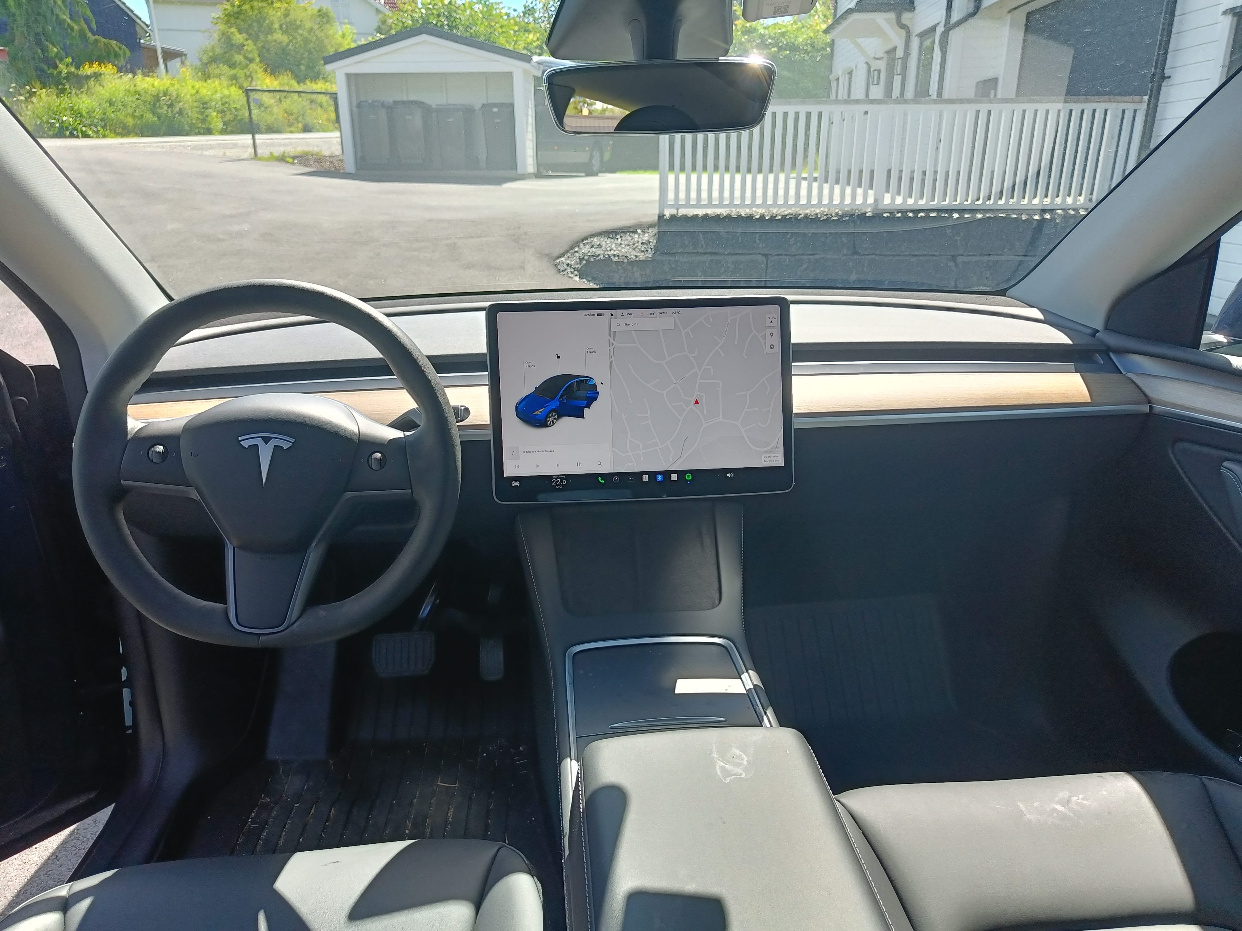 Tesla Model Y Long Range med Babysete