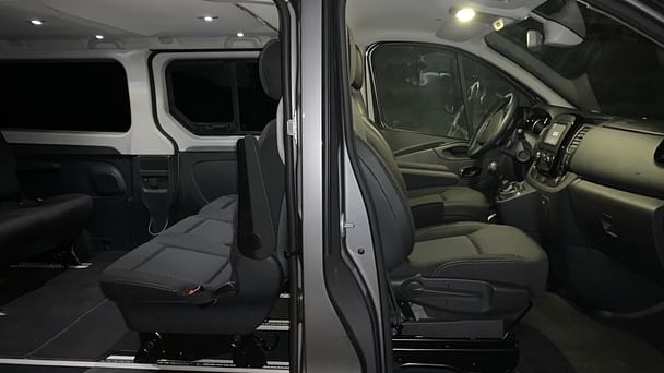 Opel Vivaro avec GPS
