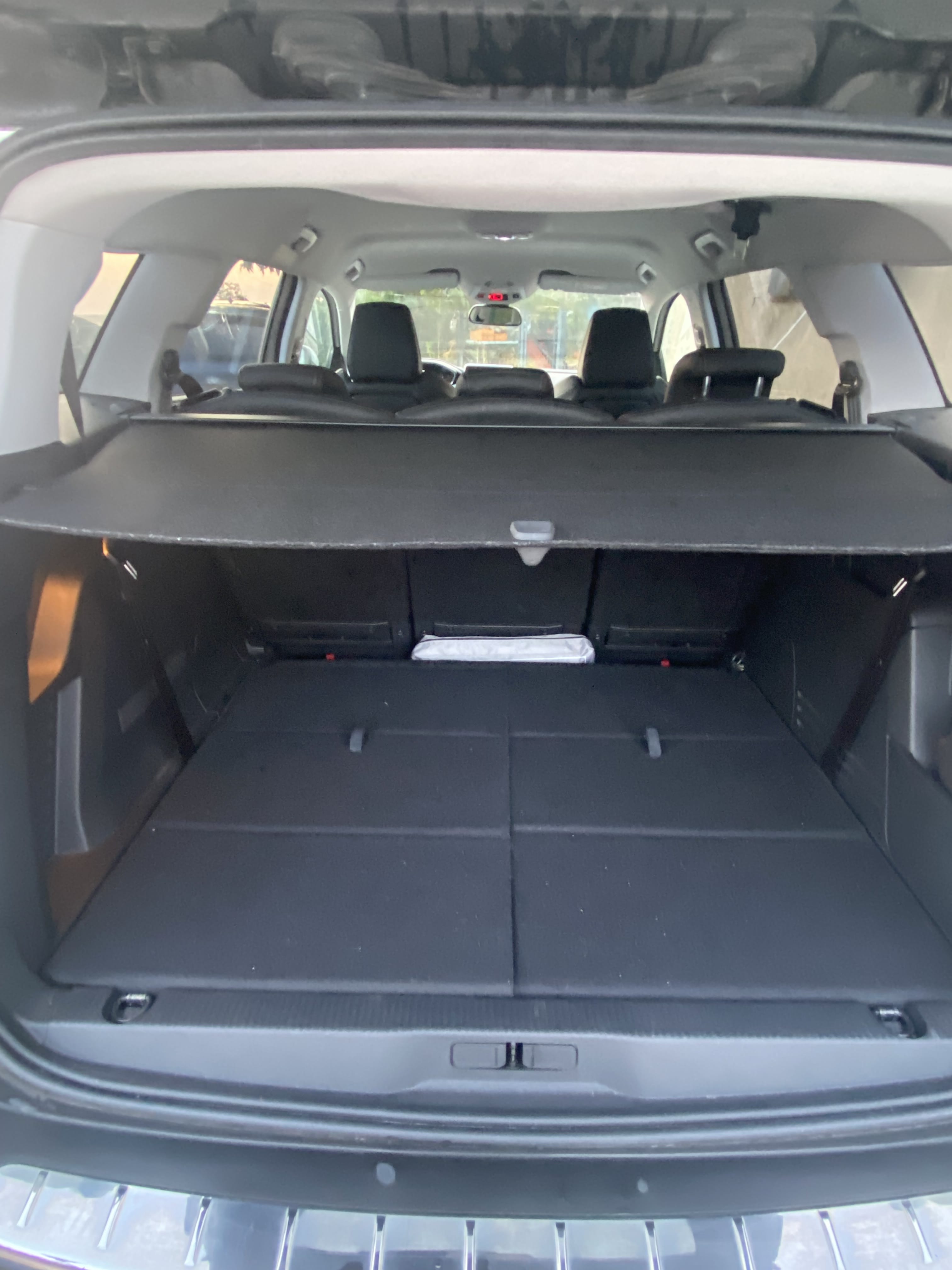 Peugeot 5008 avec Apple CarPlay
