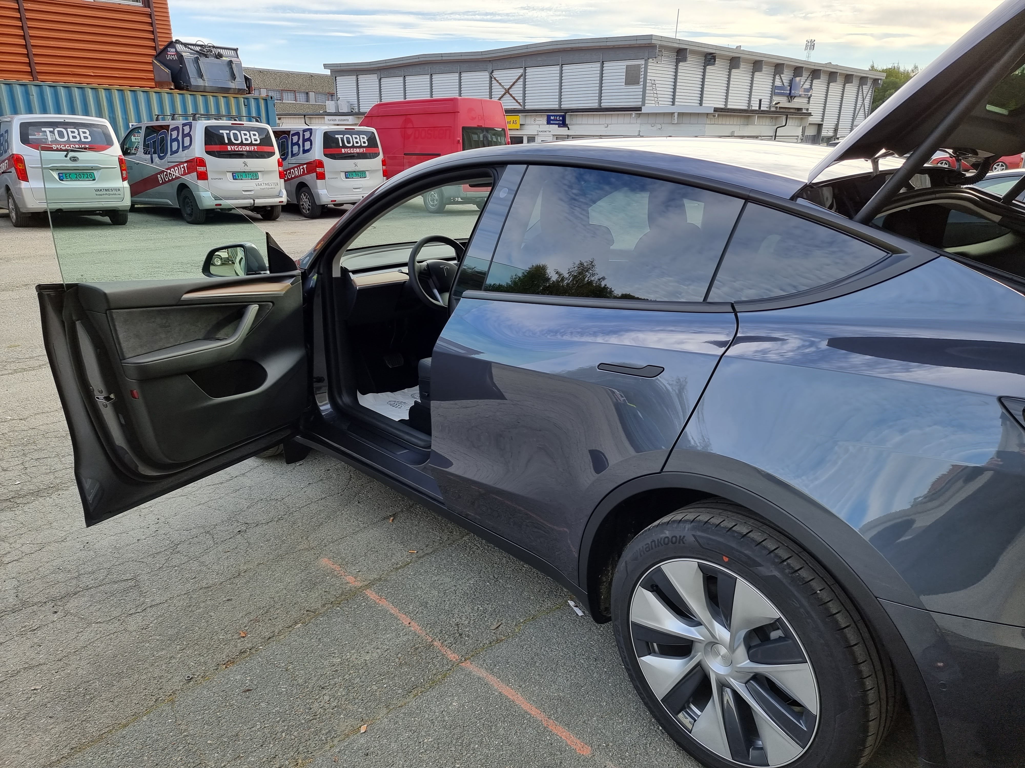 Tesla Model Y Long Range med Aircondition