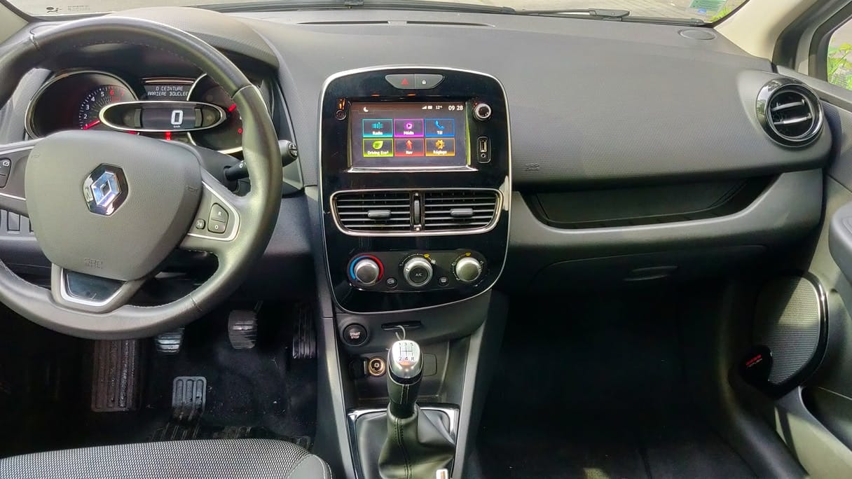 Renault Clio EC040XA avec Audio Bluetooth