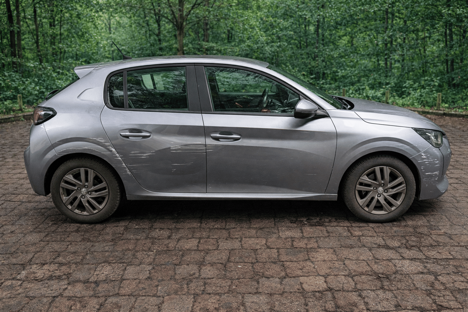 Peugeot 208 avec Climatisation