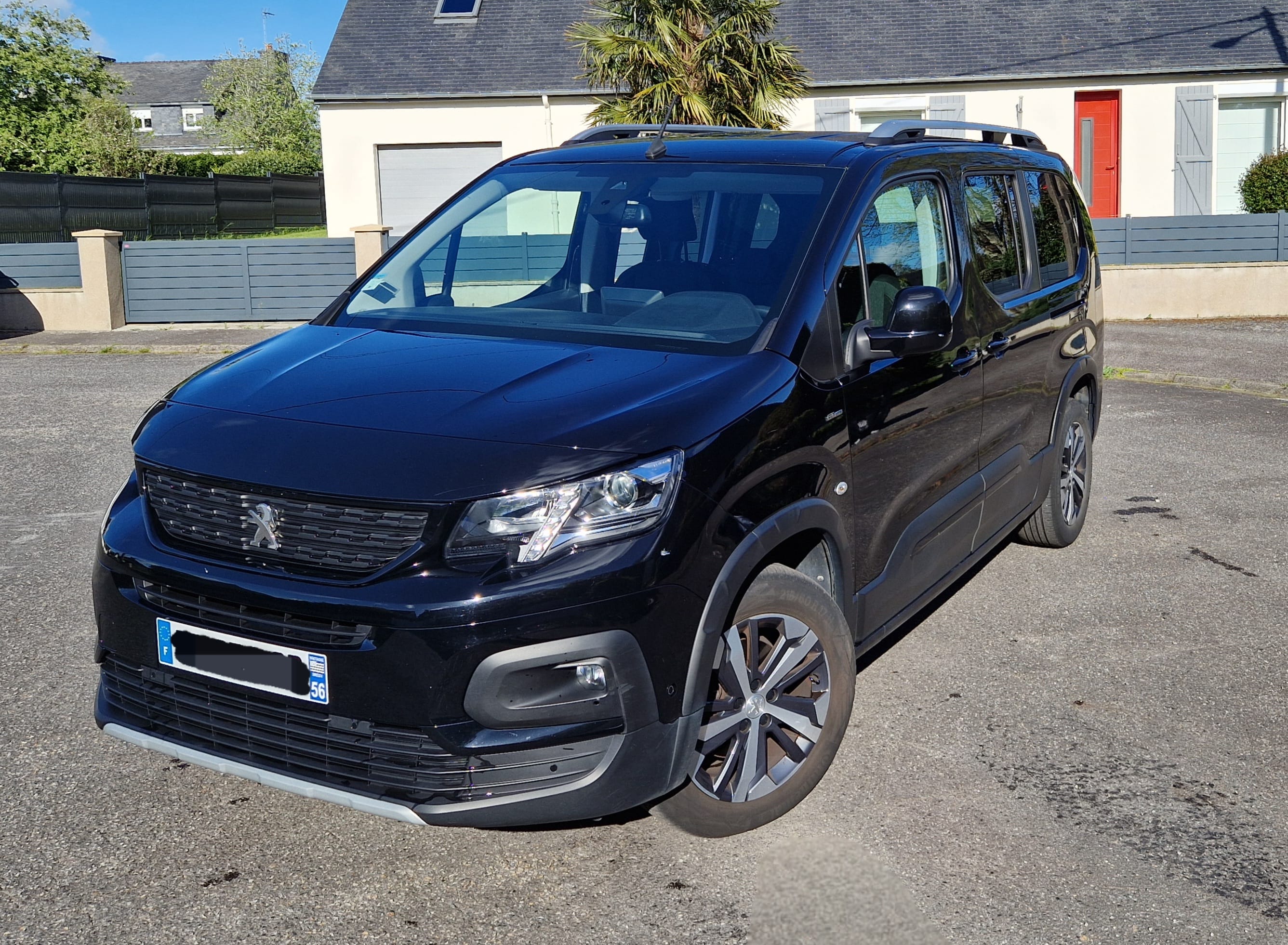 Peugeot Rifter 1.9 dci, 2020, Diesel, automatique, 7 places