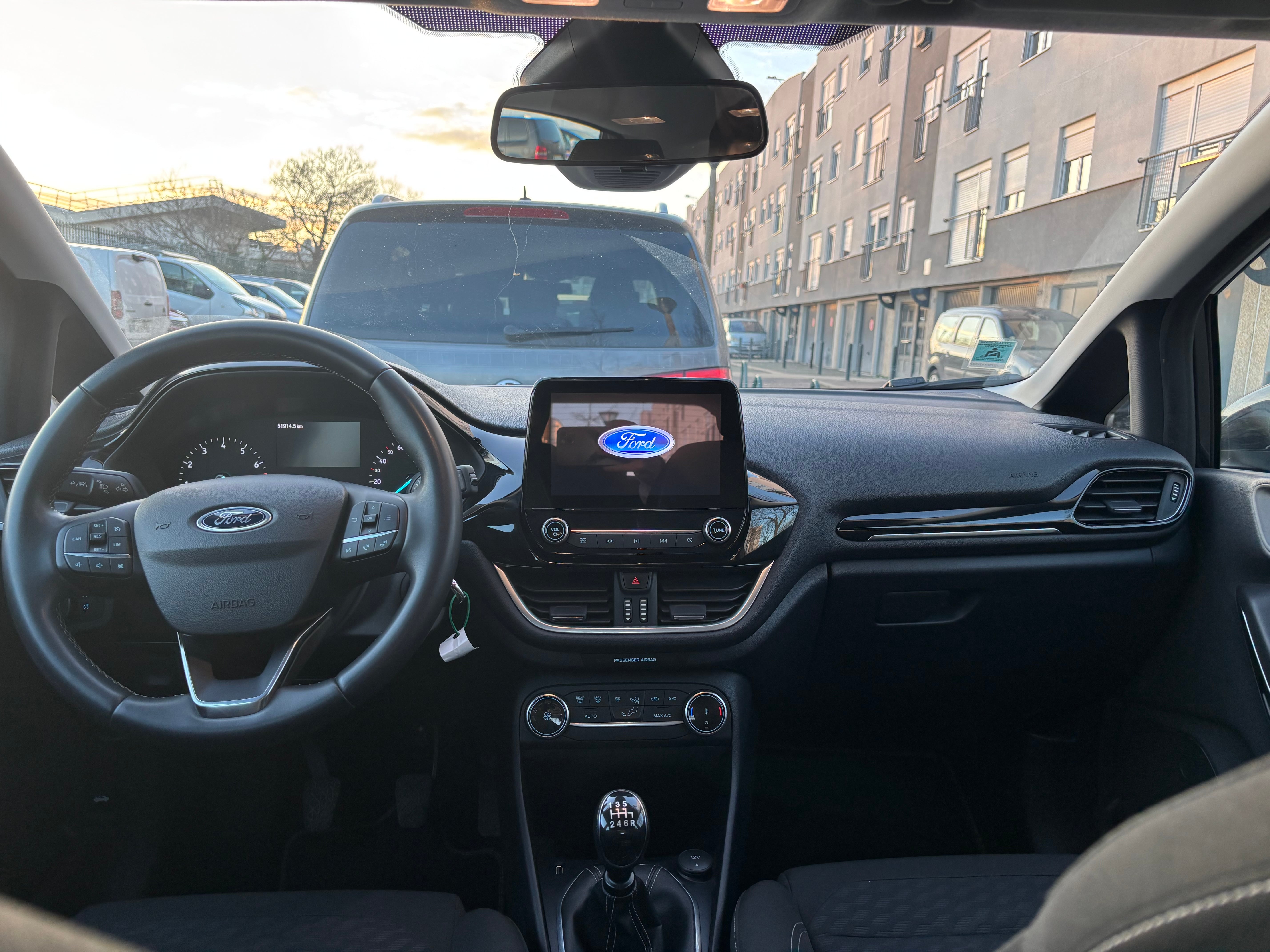 Ford Fiesta avec Régulateur de vitesse