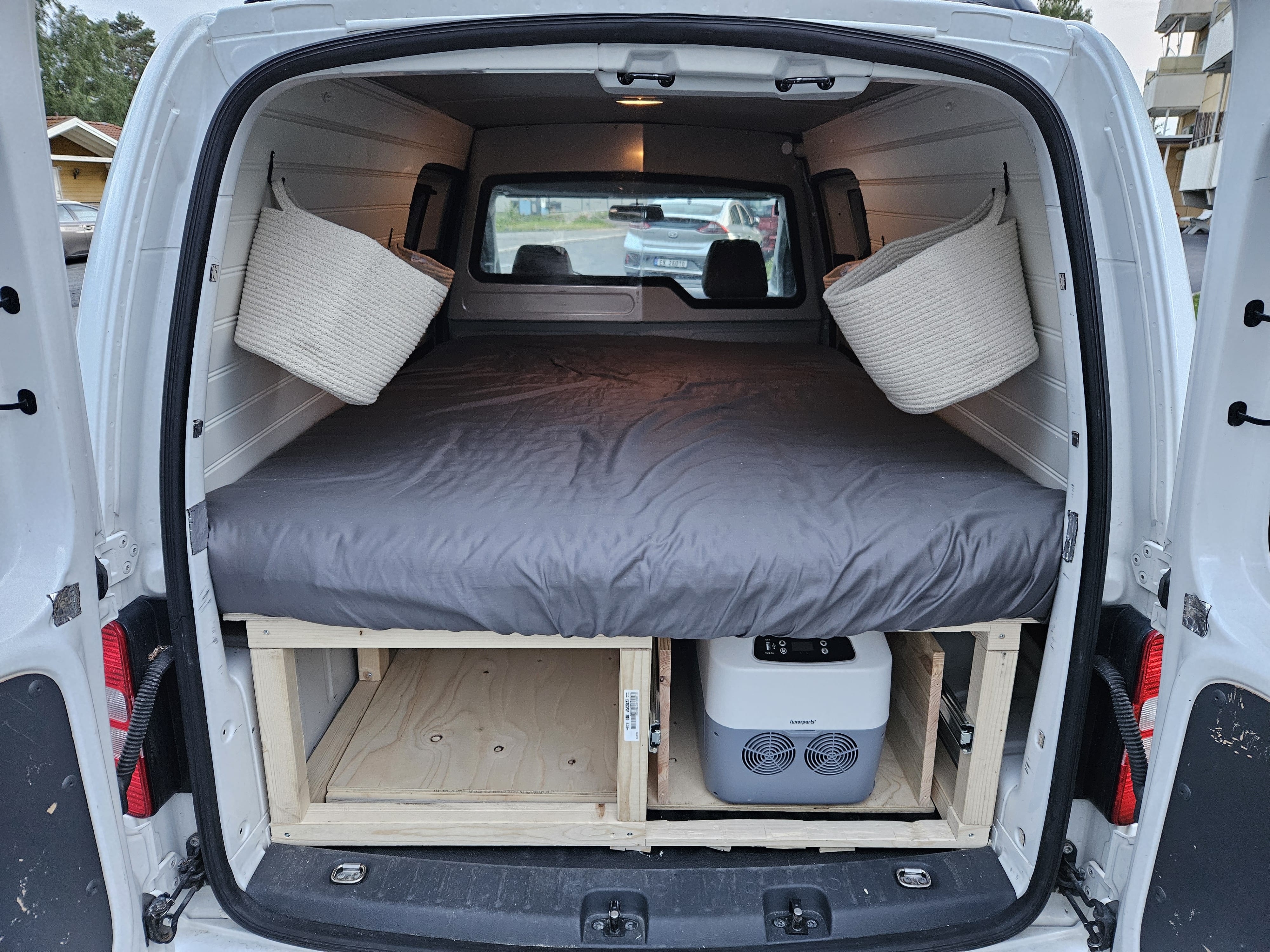 Volkswagen Caddy Maxi Campervan with Snow tires