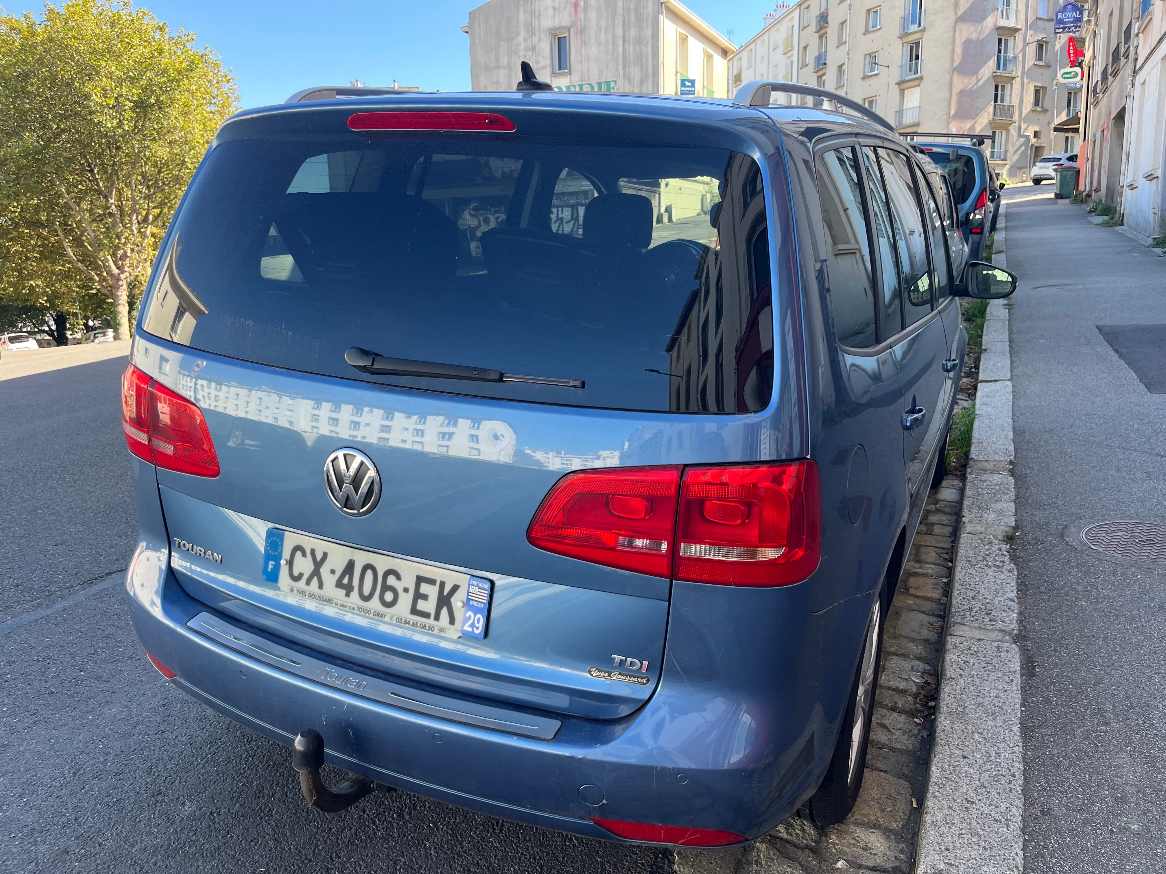 Volkswagen Touran avec Climatisation