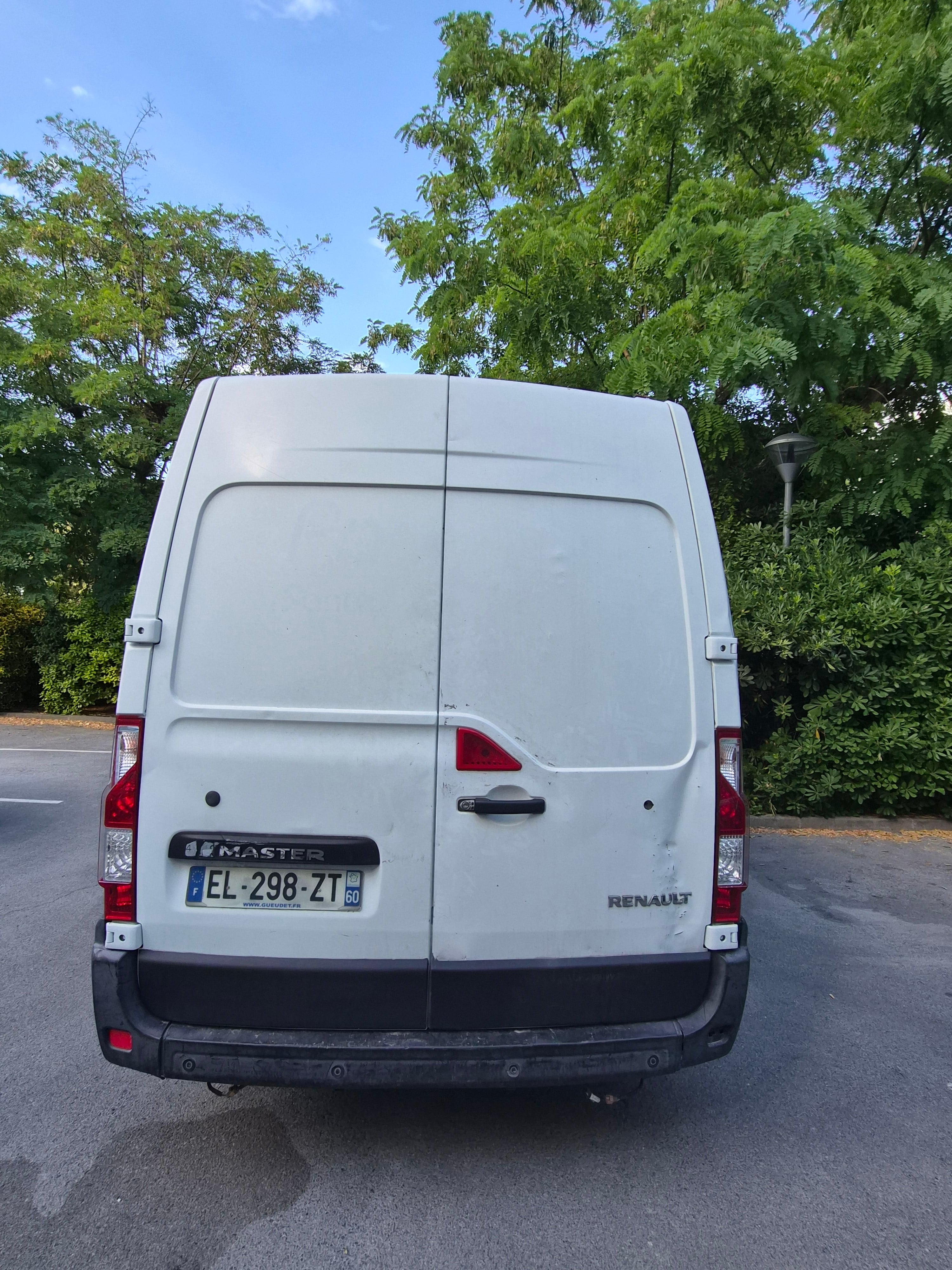 Renault Master met GPS