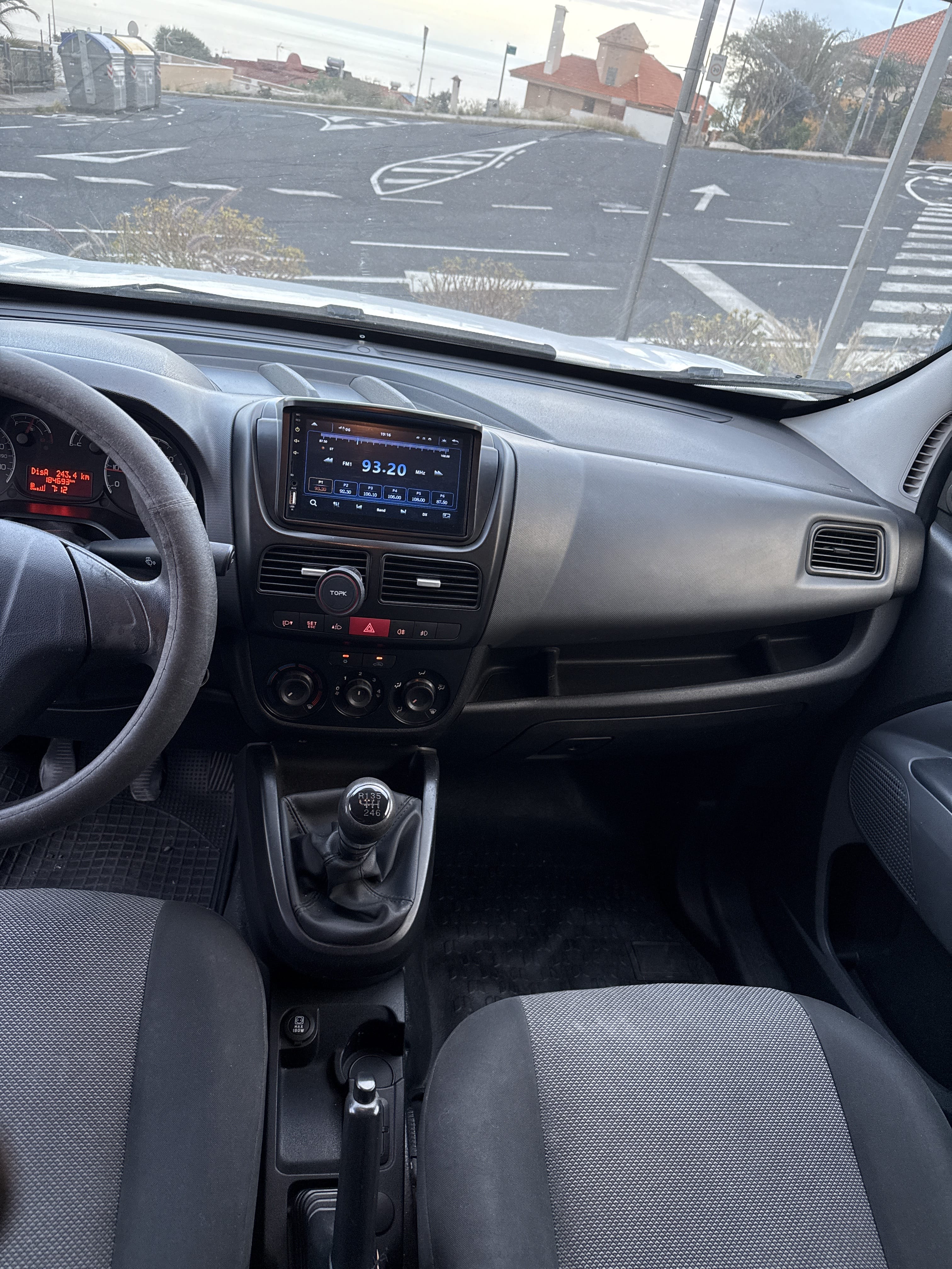Fiat Doblo Cargo con Audio Bluetooth