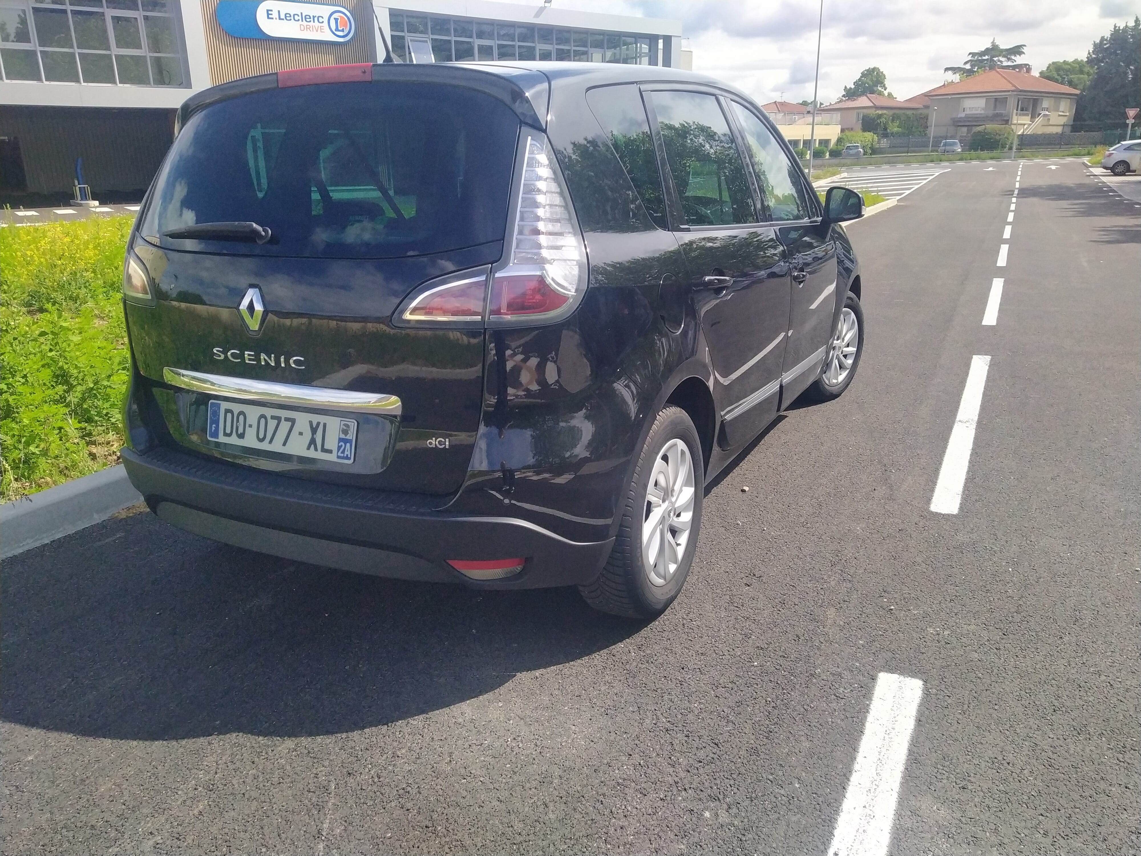 Renault Scenic 1.5 dci 110 avec GPS