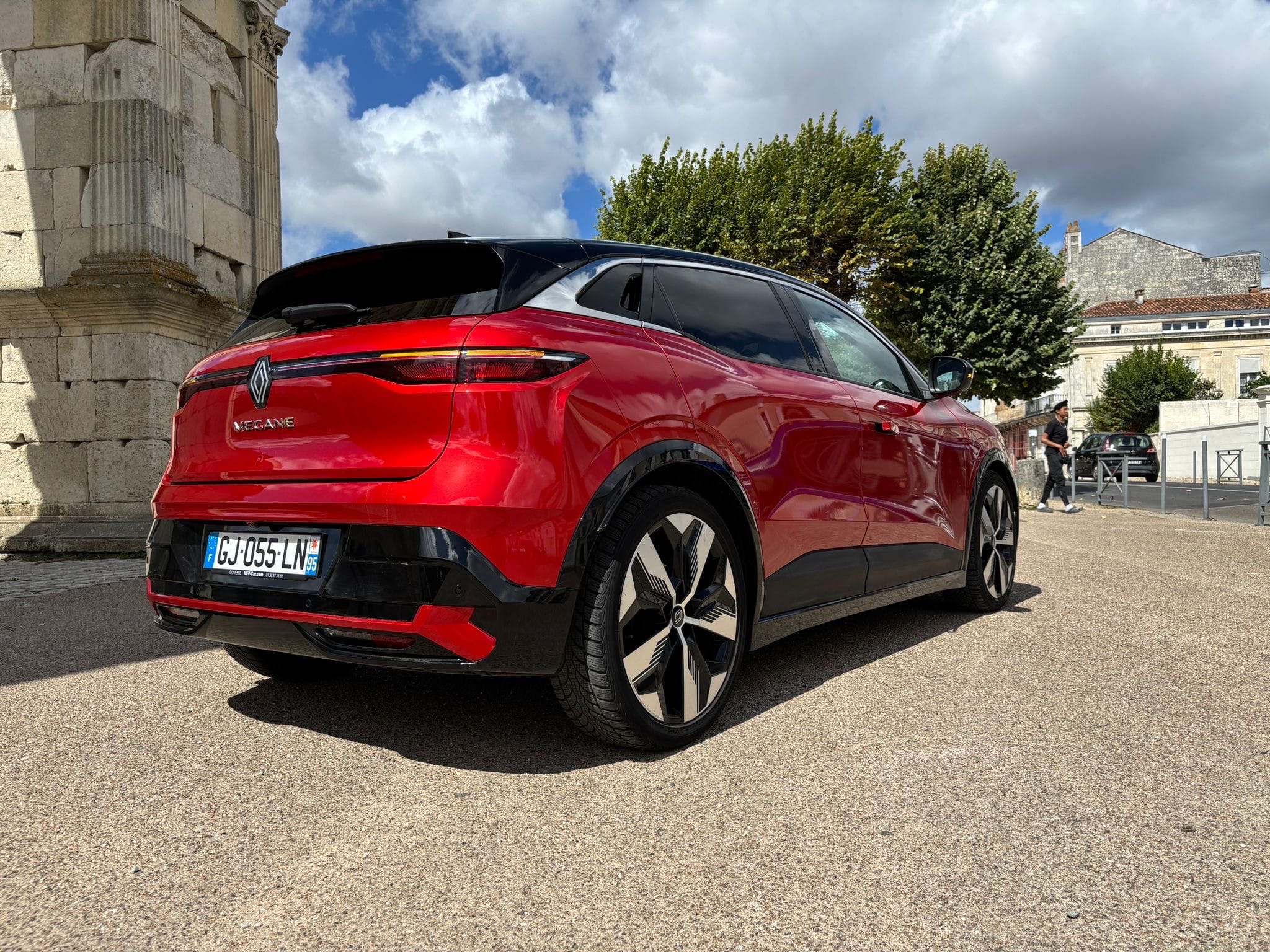 Renault Mégane E-tech Électrique TOUTE OPTION recharge rapide 22 kW AC / 130 kW DC avec Régulateur de vitesse