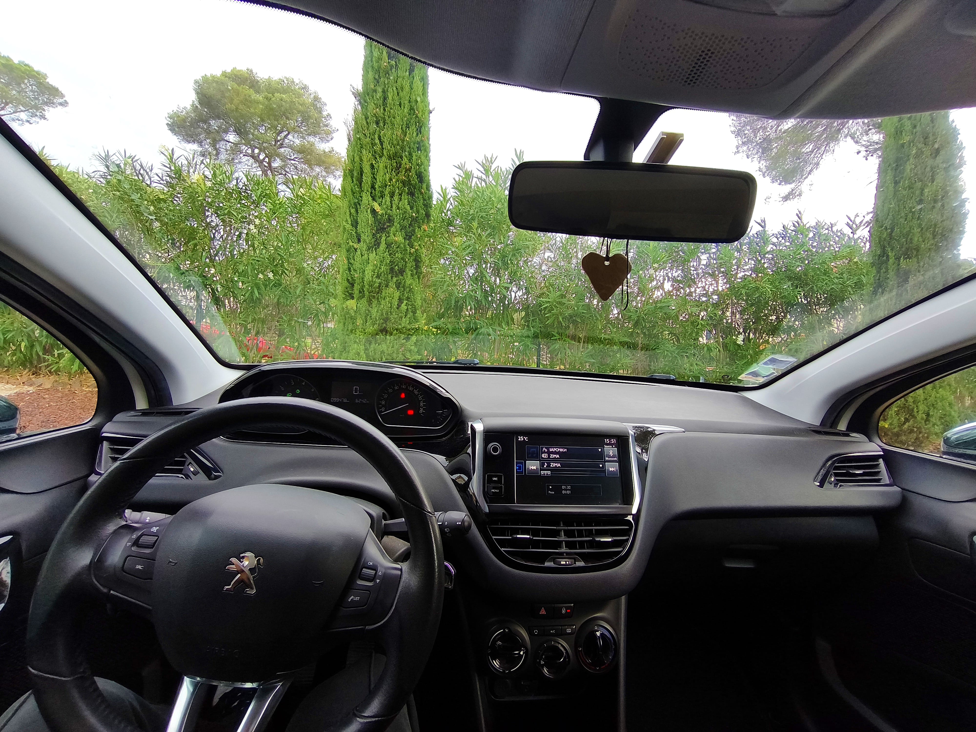 Peugeot 208 avec Régulateur de vitesse