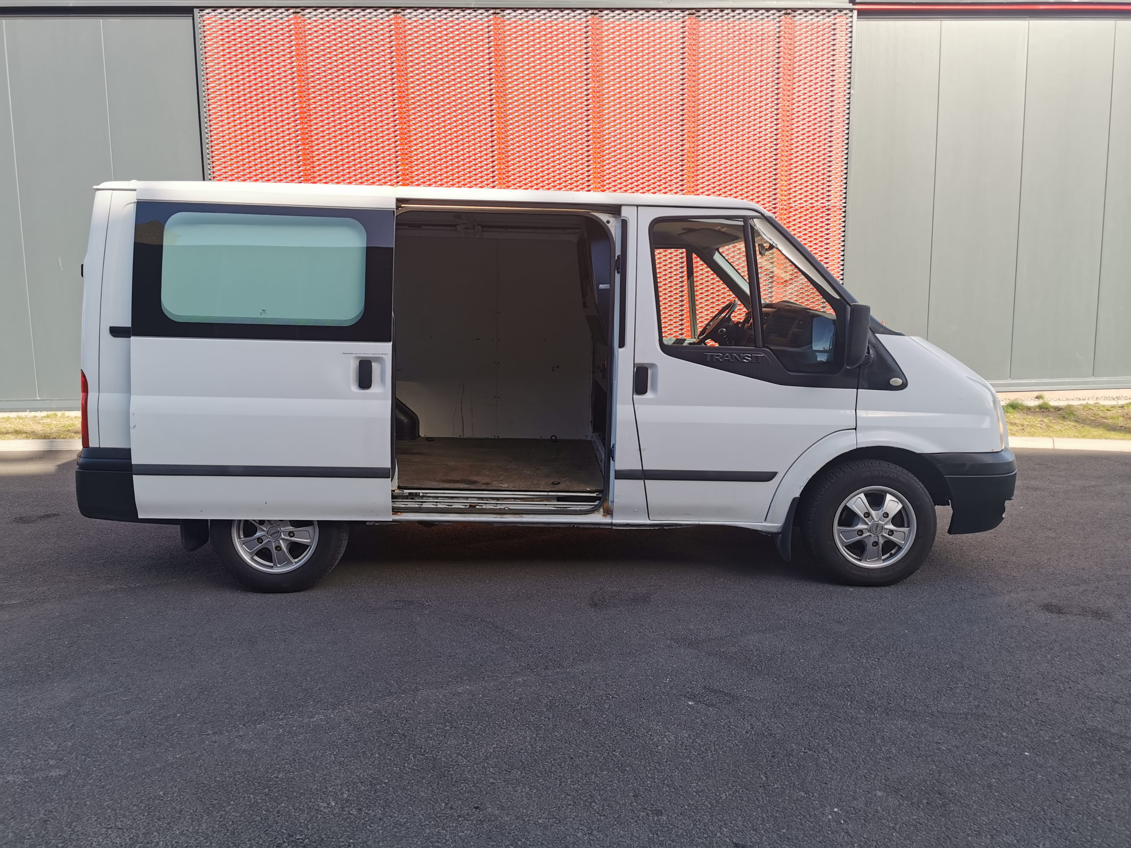 Ford Transit Varebil med Vinterdekk