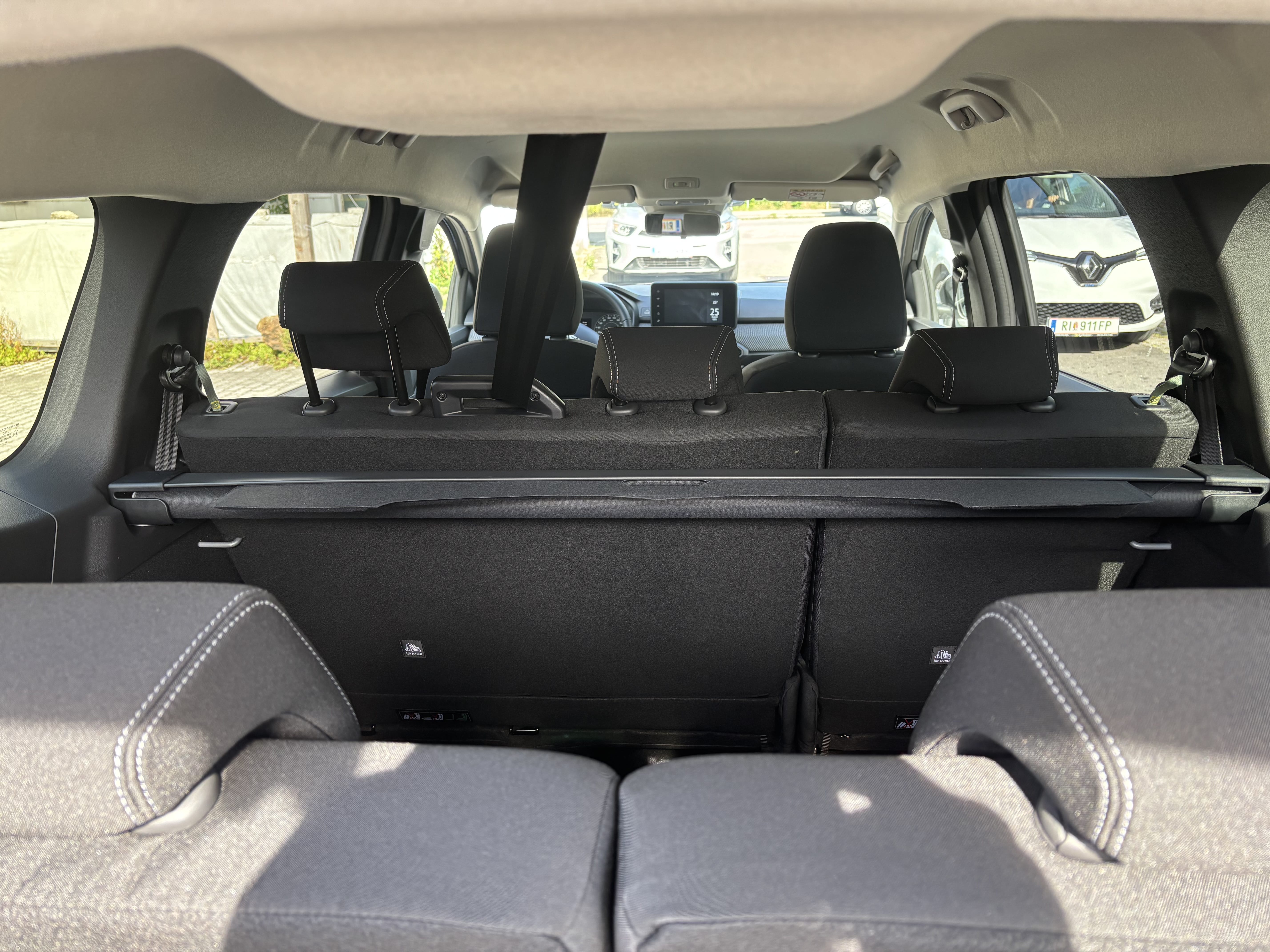 Dacia Jogger 7 Sitzer mit Winterreifen