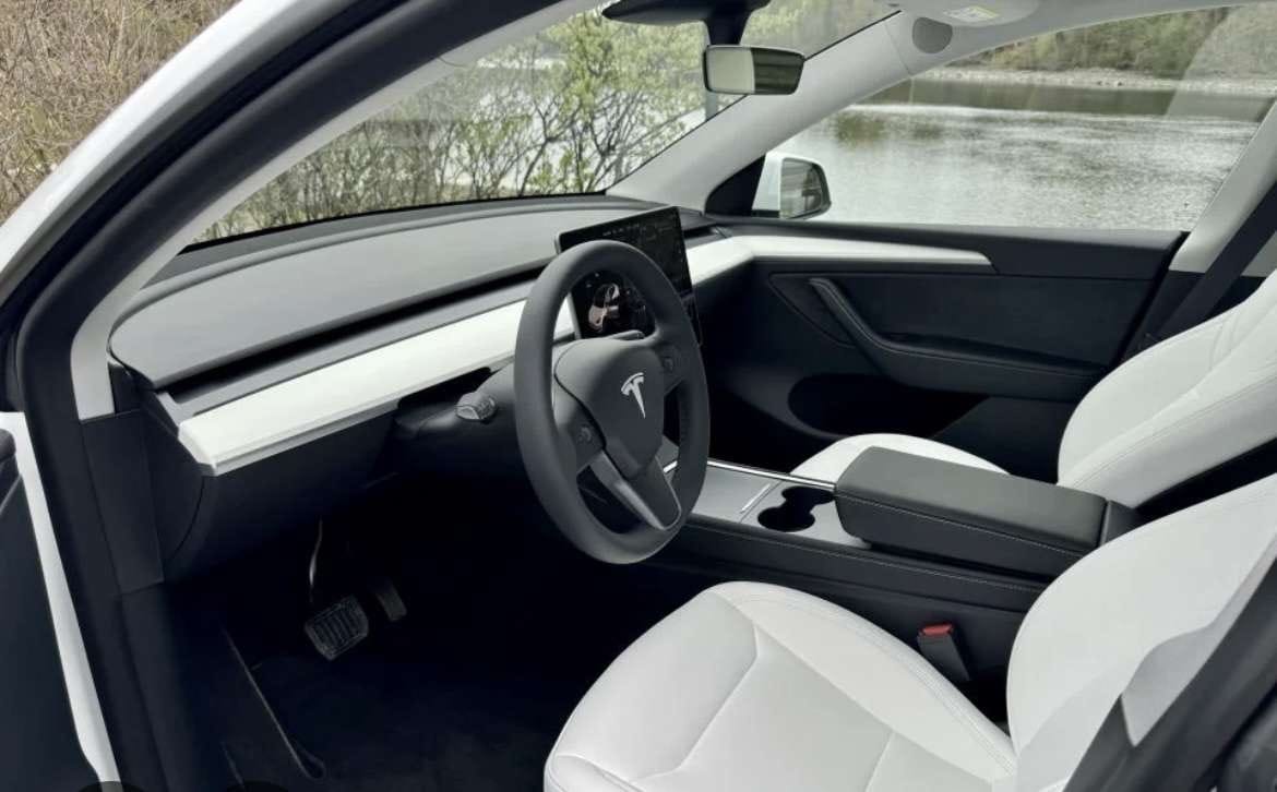 Tesla Model 3 Long Range met GPS