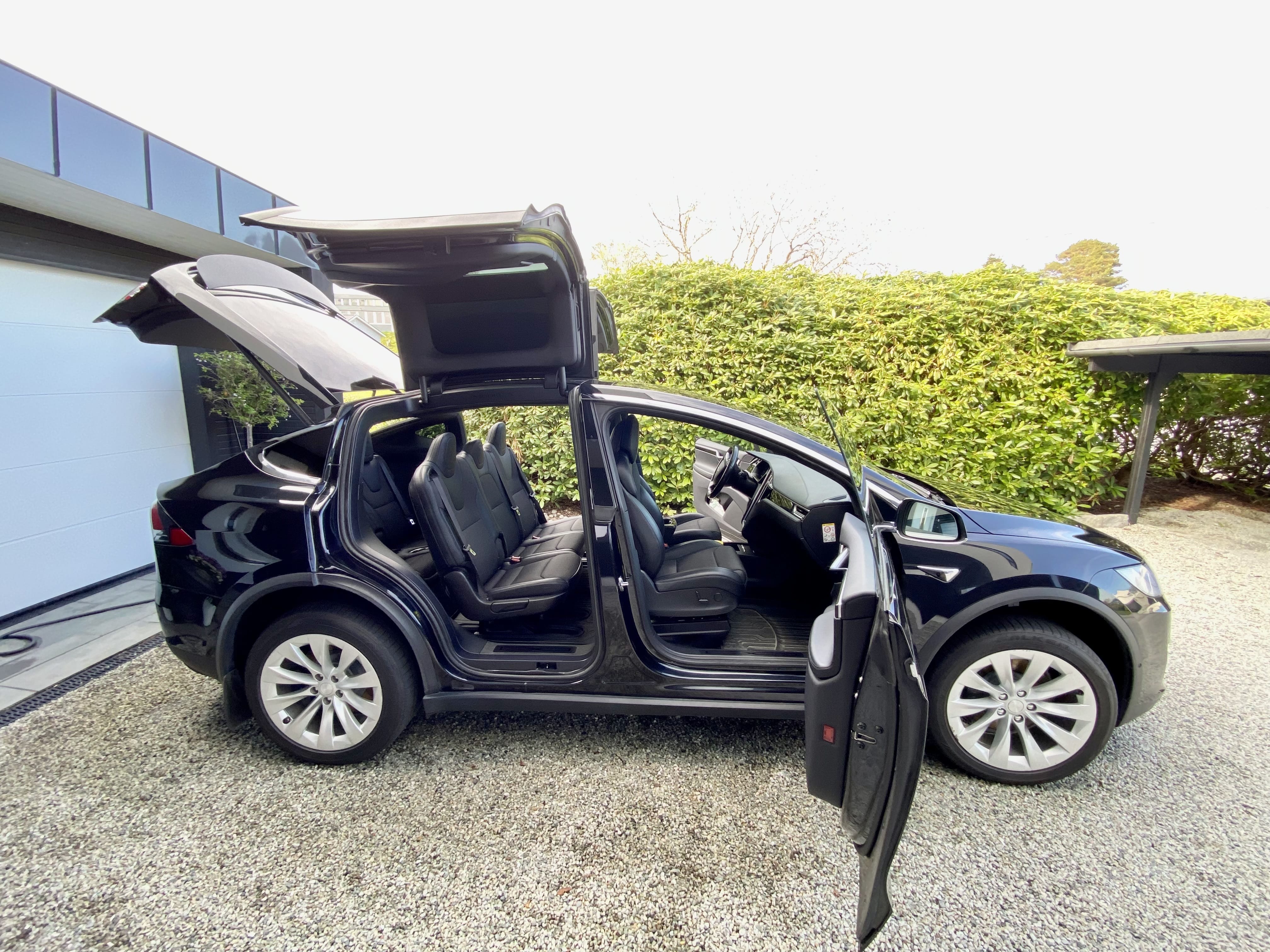 Tesla Model X med Aircondition