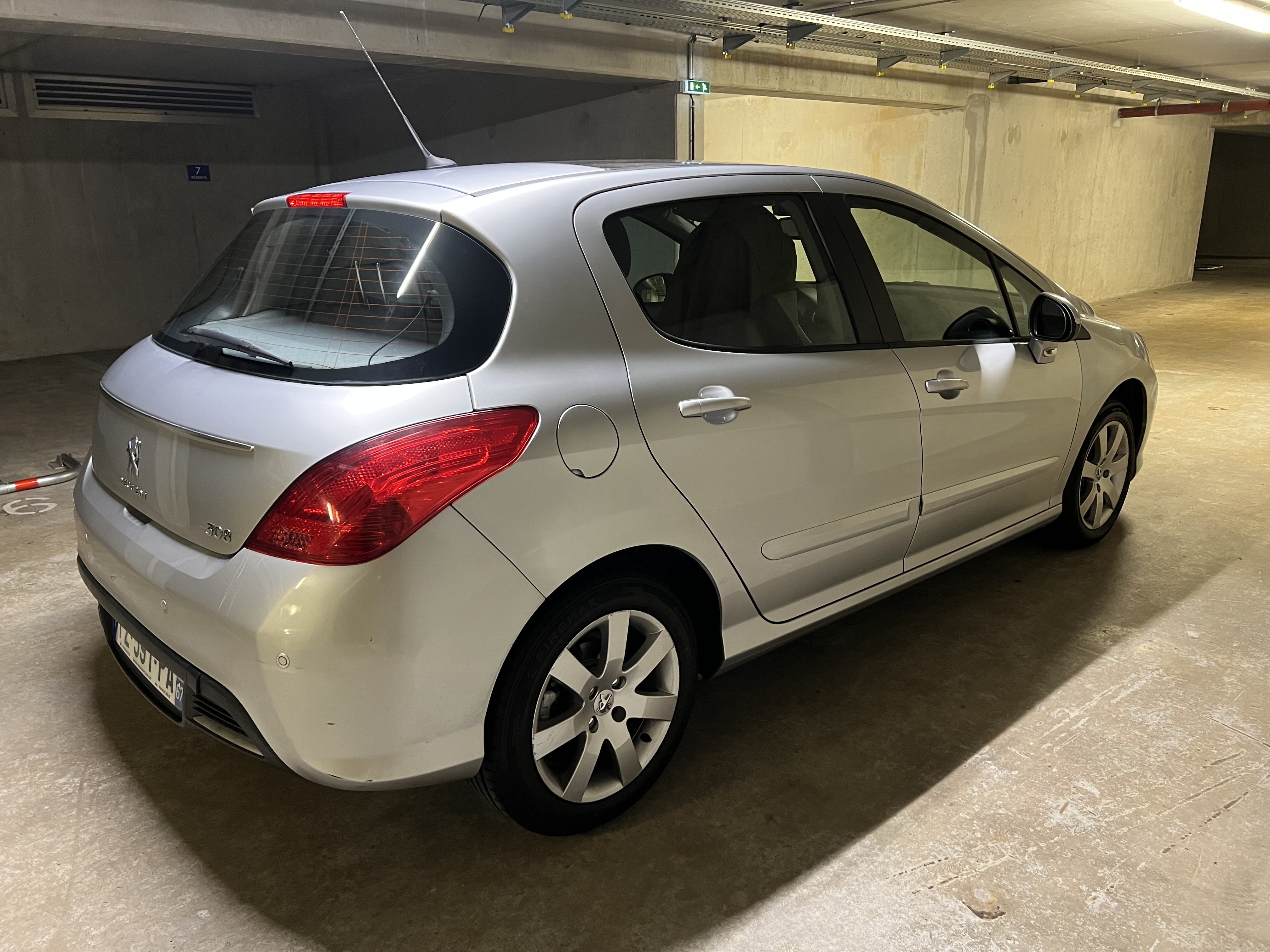 Peugeot 308 avec GPS
