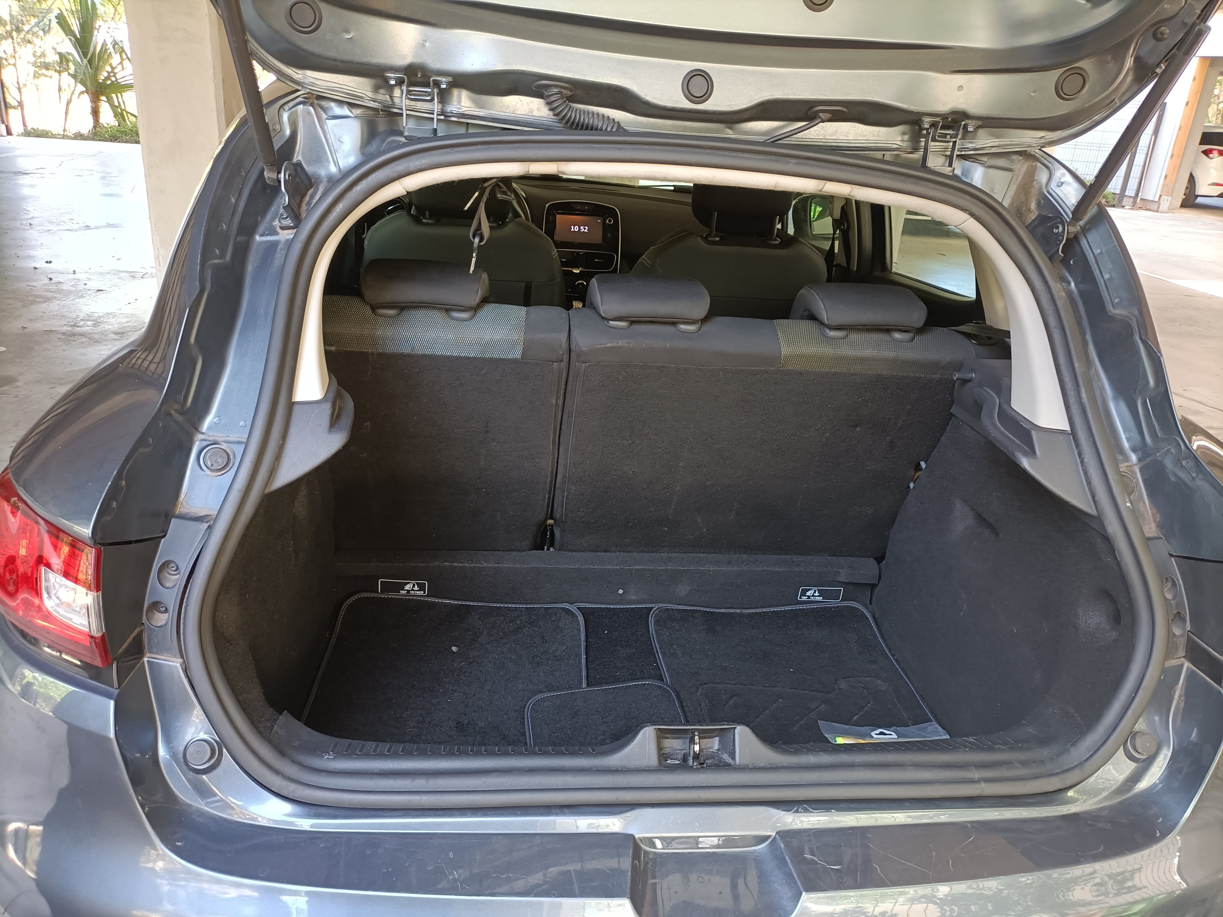 Renault Clio avec GPS