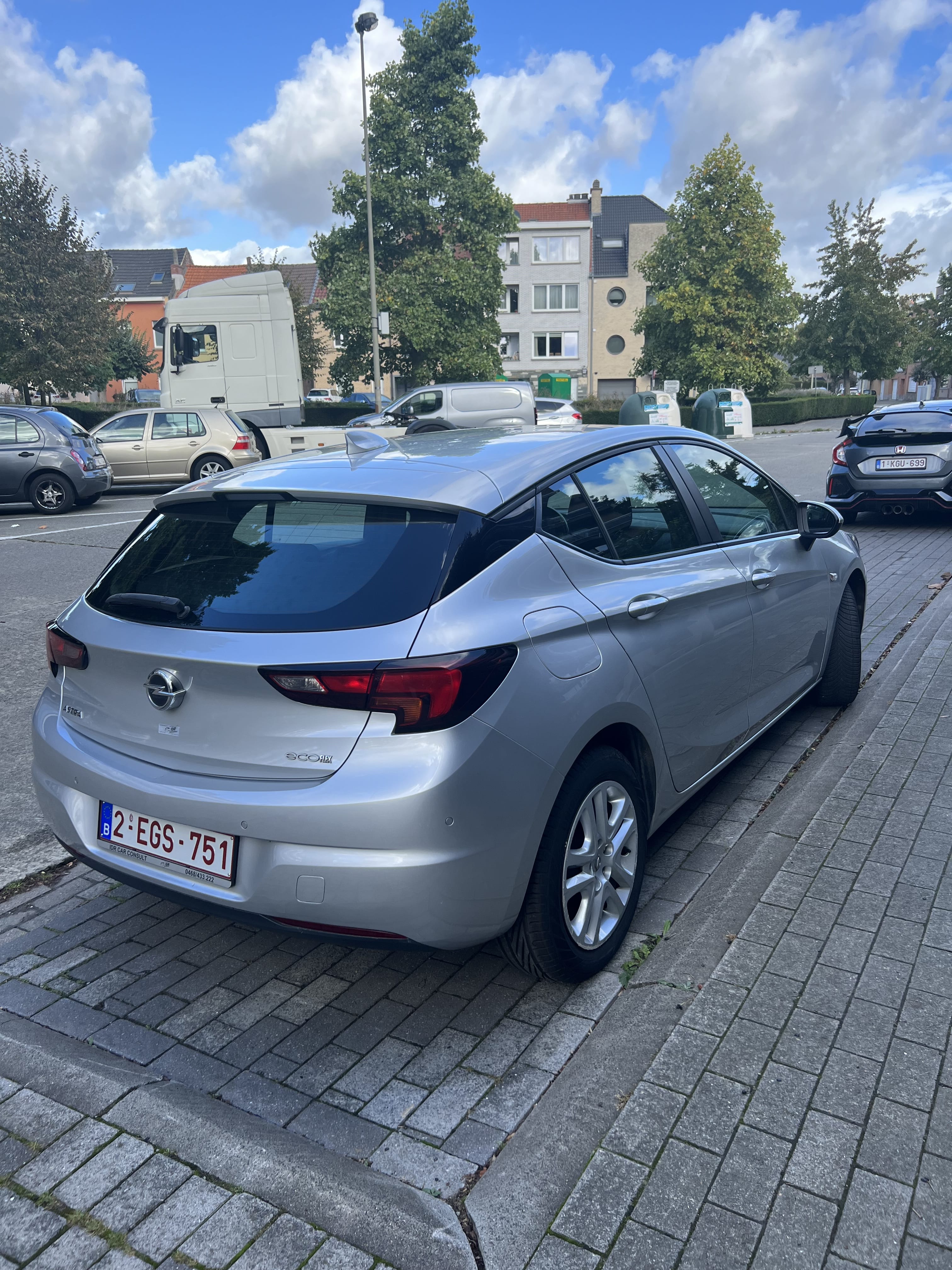 Opel Astra avec GPS