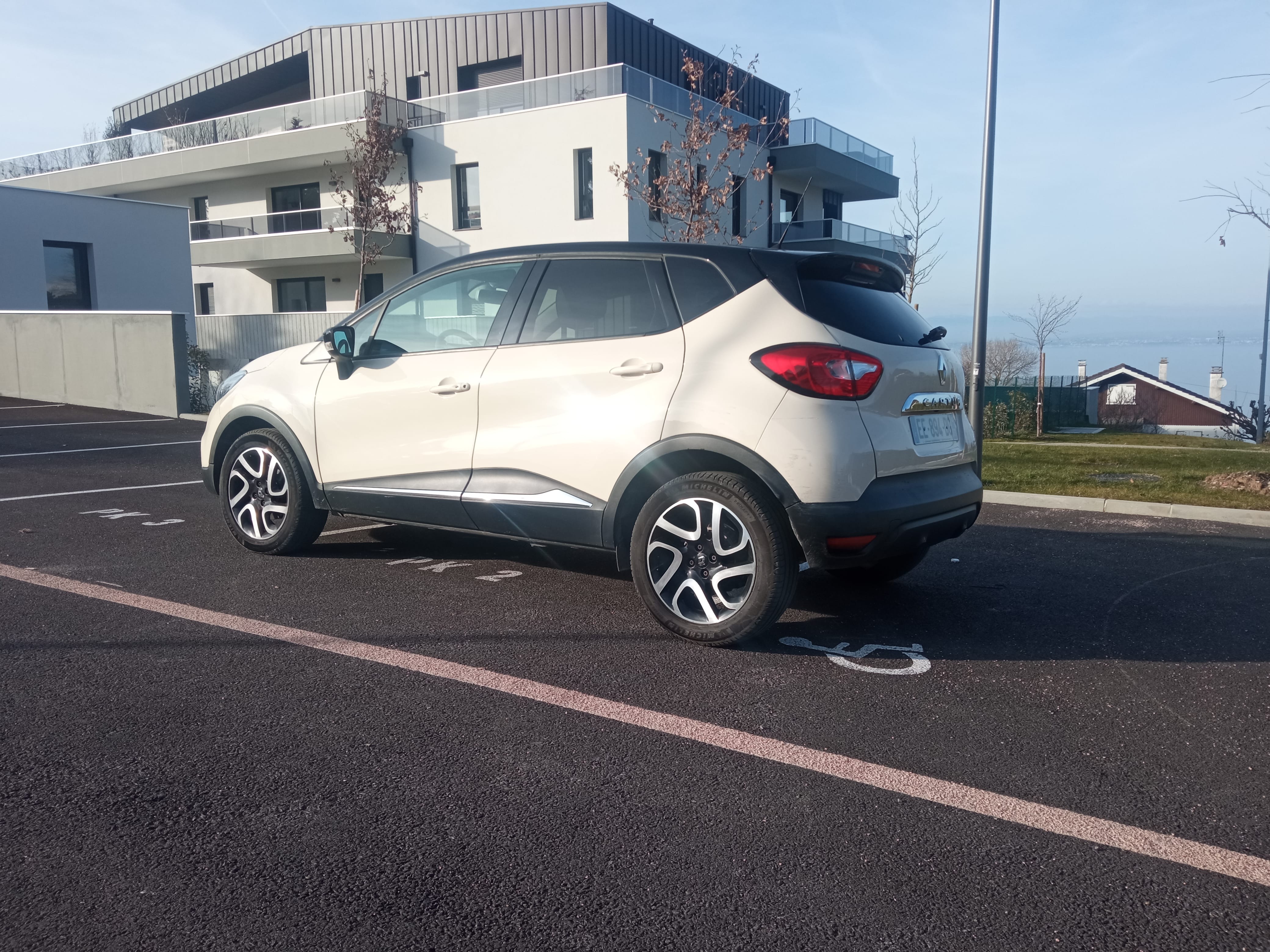 Renault Captur Essence avec Régulateur de vitesse