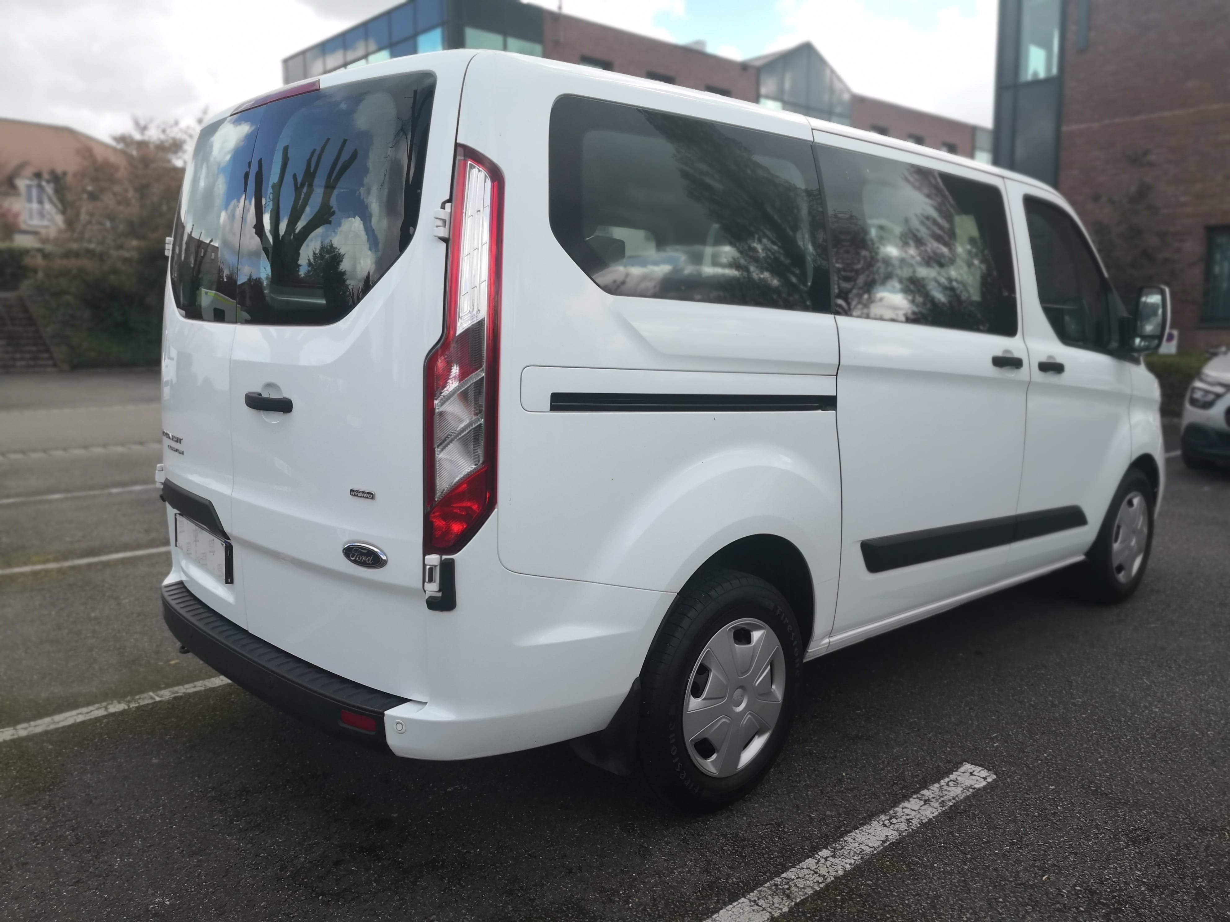 Ford Transit Custom Kombi avec GPS