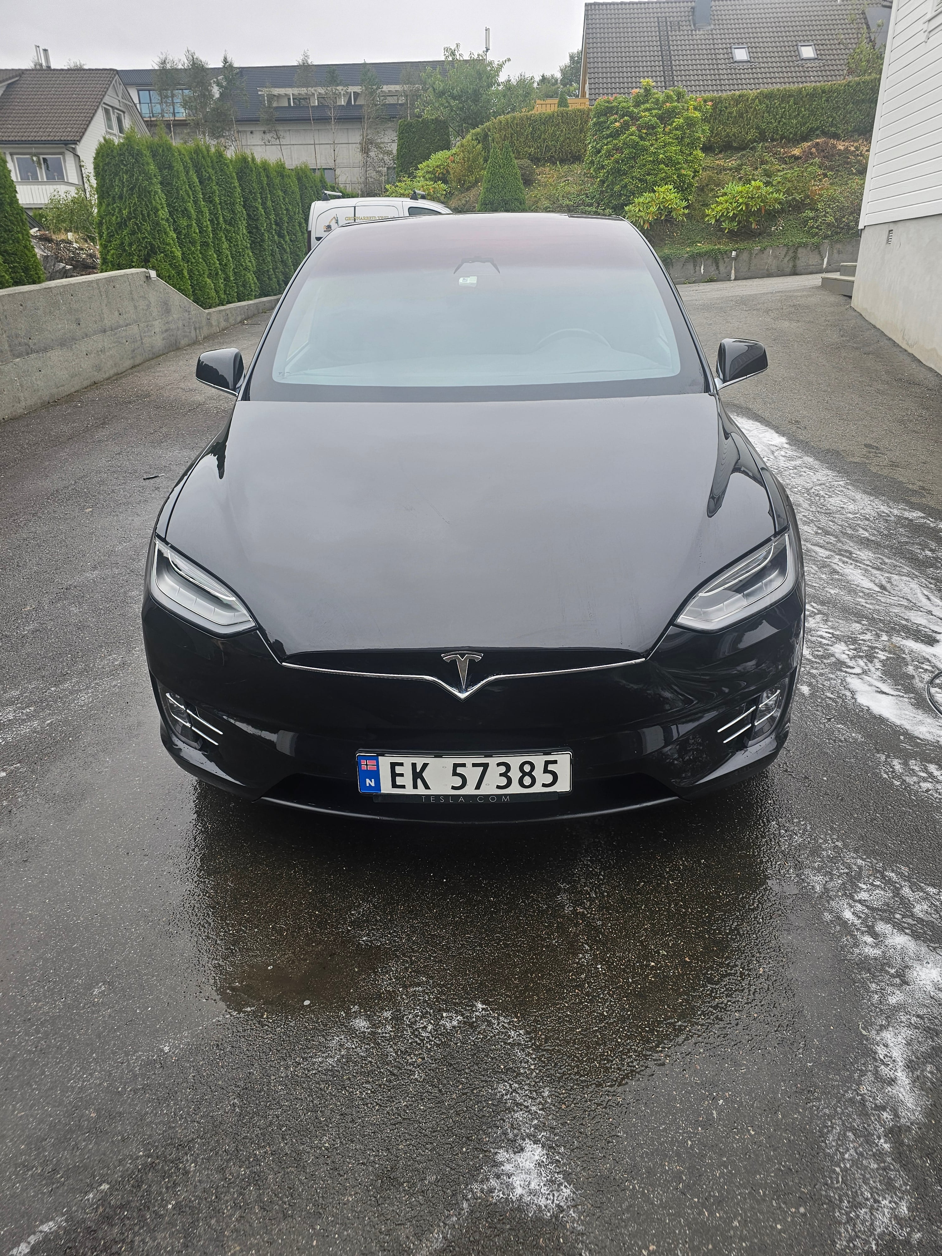 Tesla Model X 75D med GPS