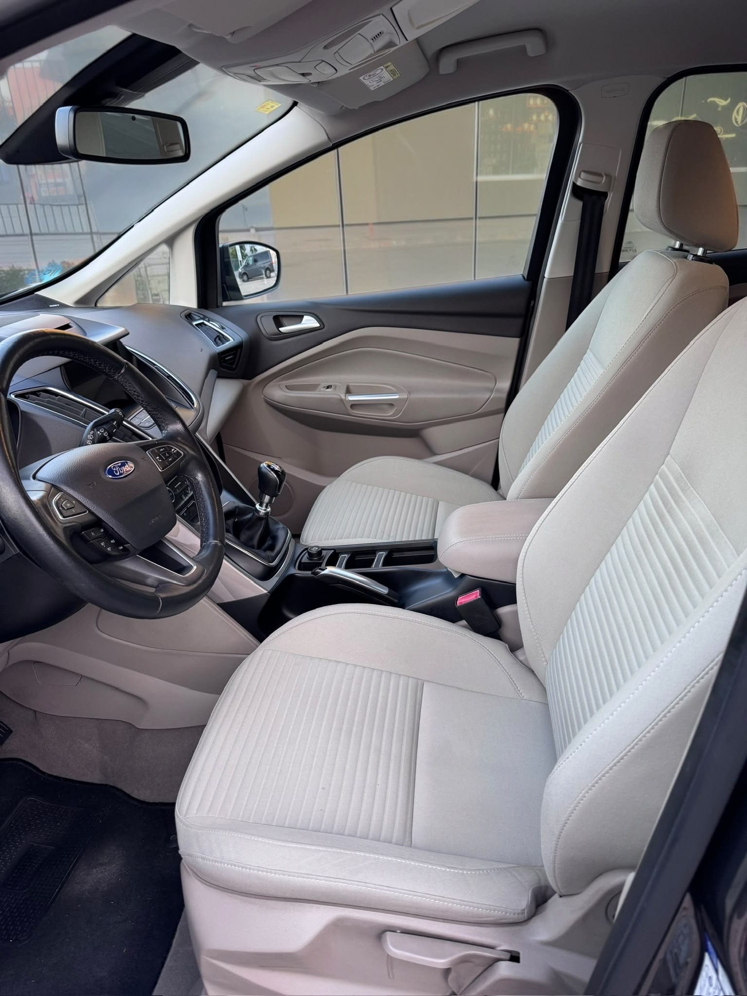 Ford C-Max con Control de velocidad