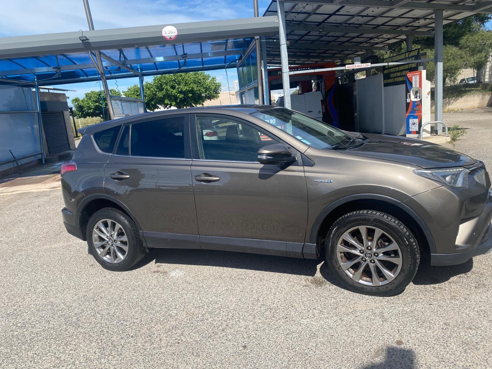 Toyota RAV 4 Hybride, 2016, Essence 95 / Électrique (hybride), automatique