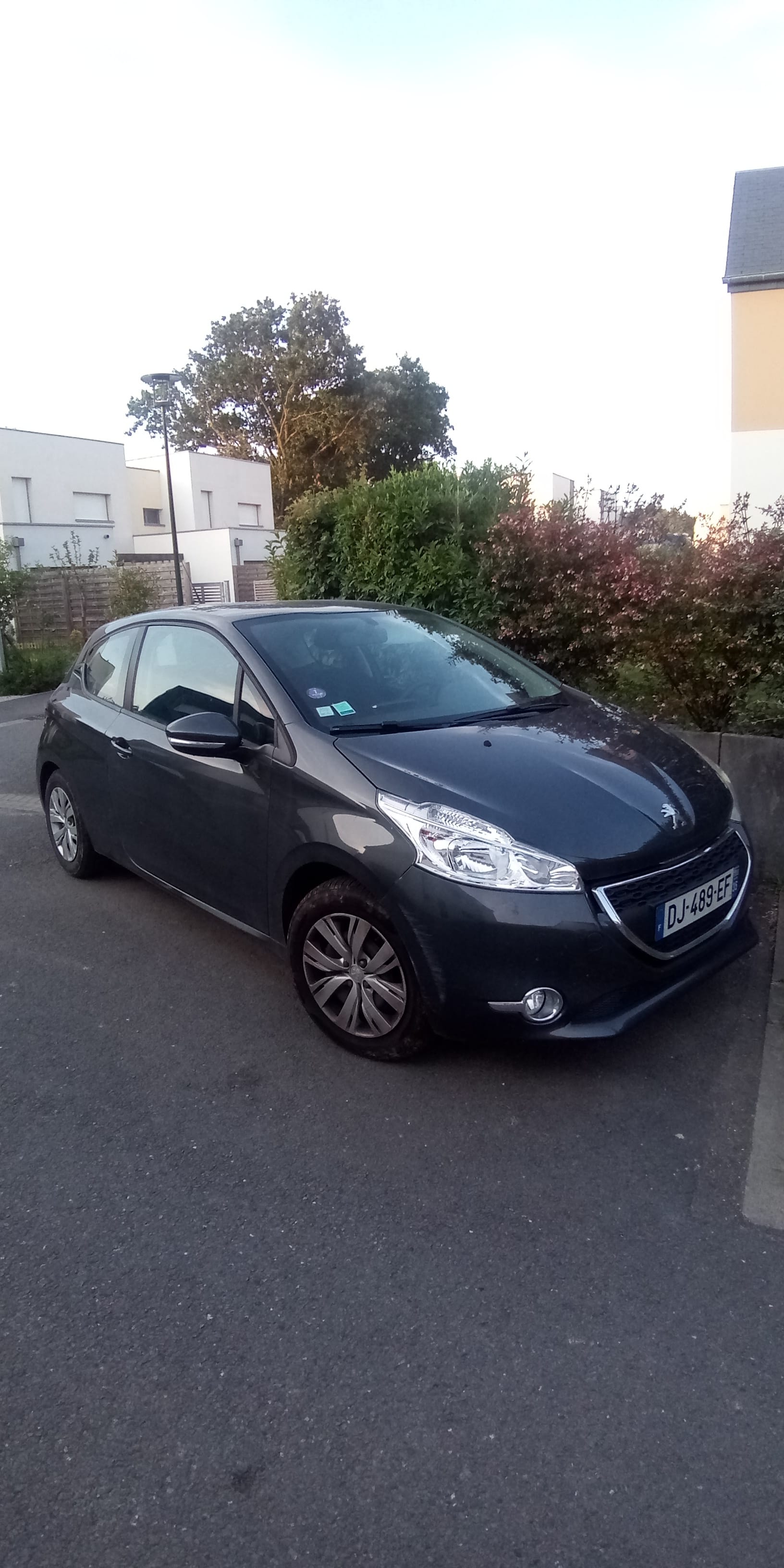 Peugeot 208, 2014, Essence 98