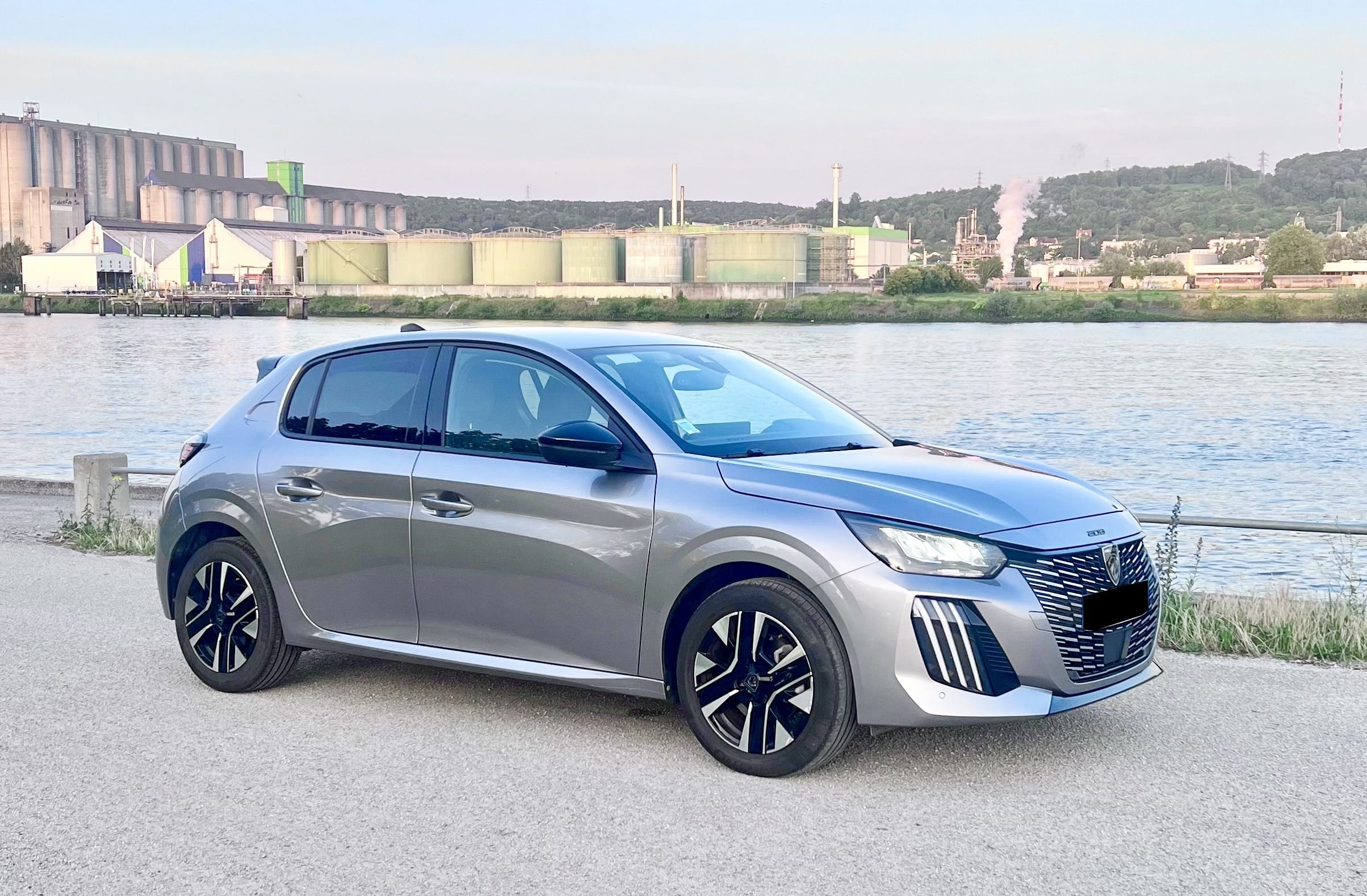 Peugeot 208 avec Régulateur de vitesse