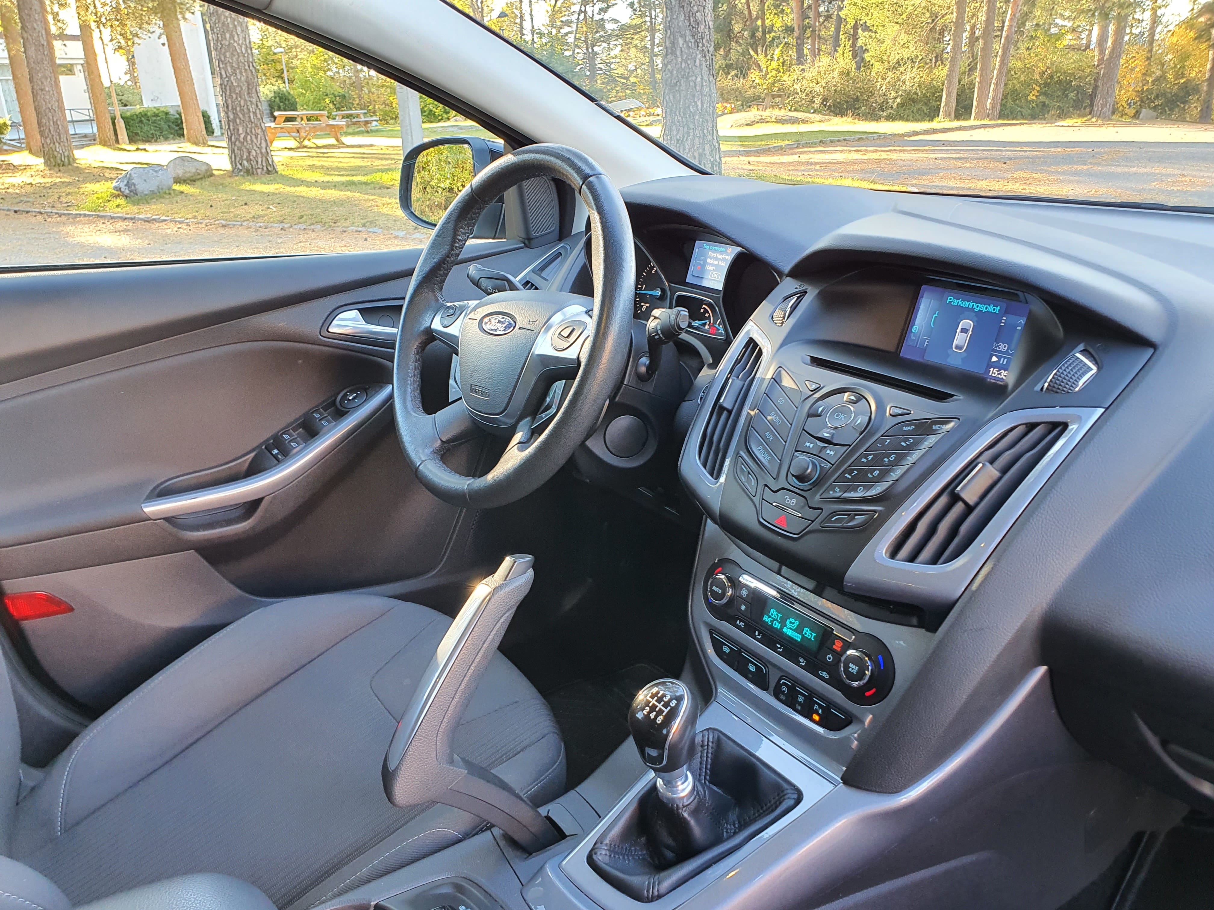 Ford Focus SW with Cruise control