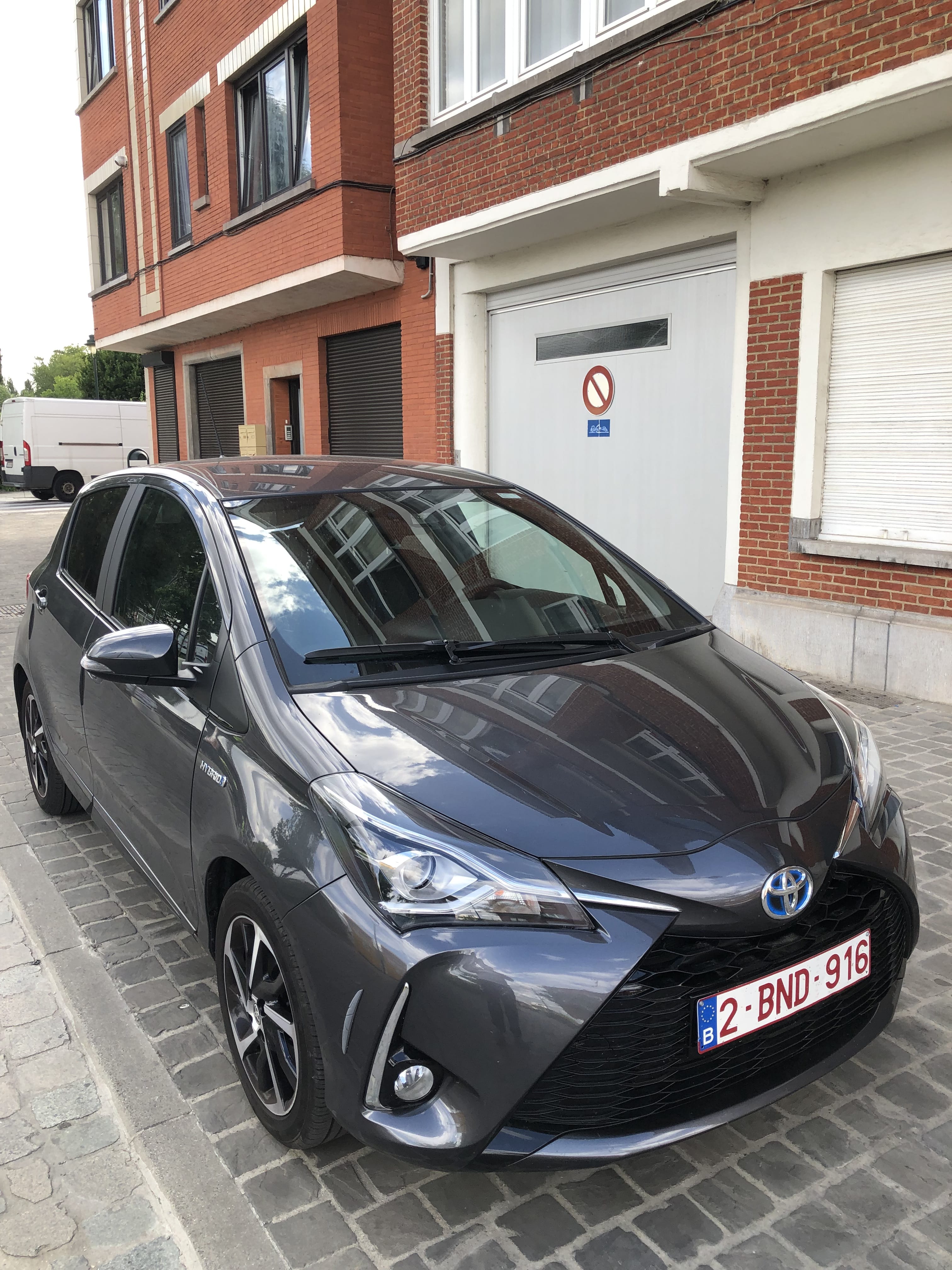 Toyota Yaris Hybride, 2020, Euro 95 (E10) / Elektrisch (hybride), automatisch