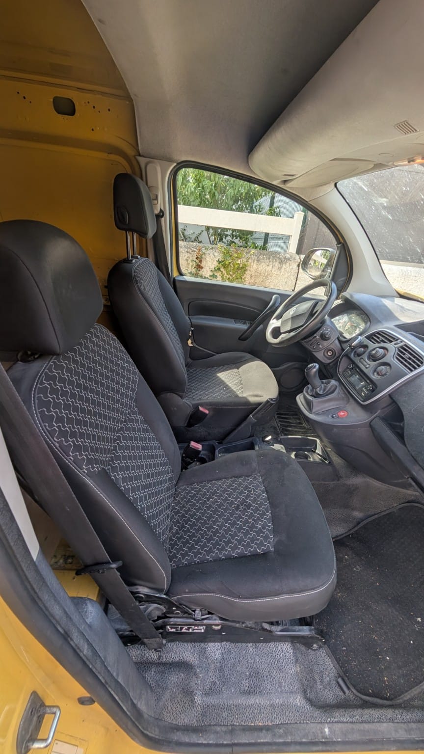 Renault Kangoo Van avec Autoradio