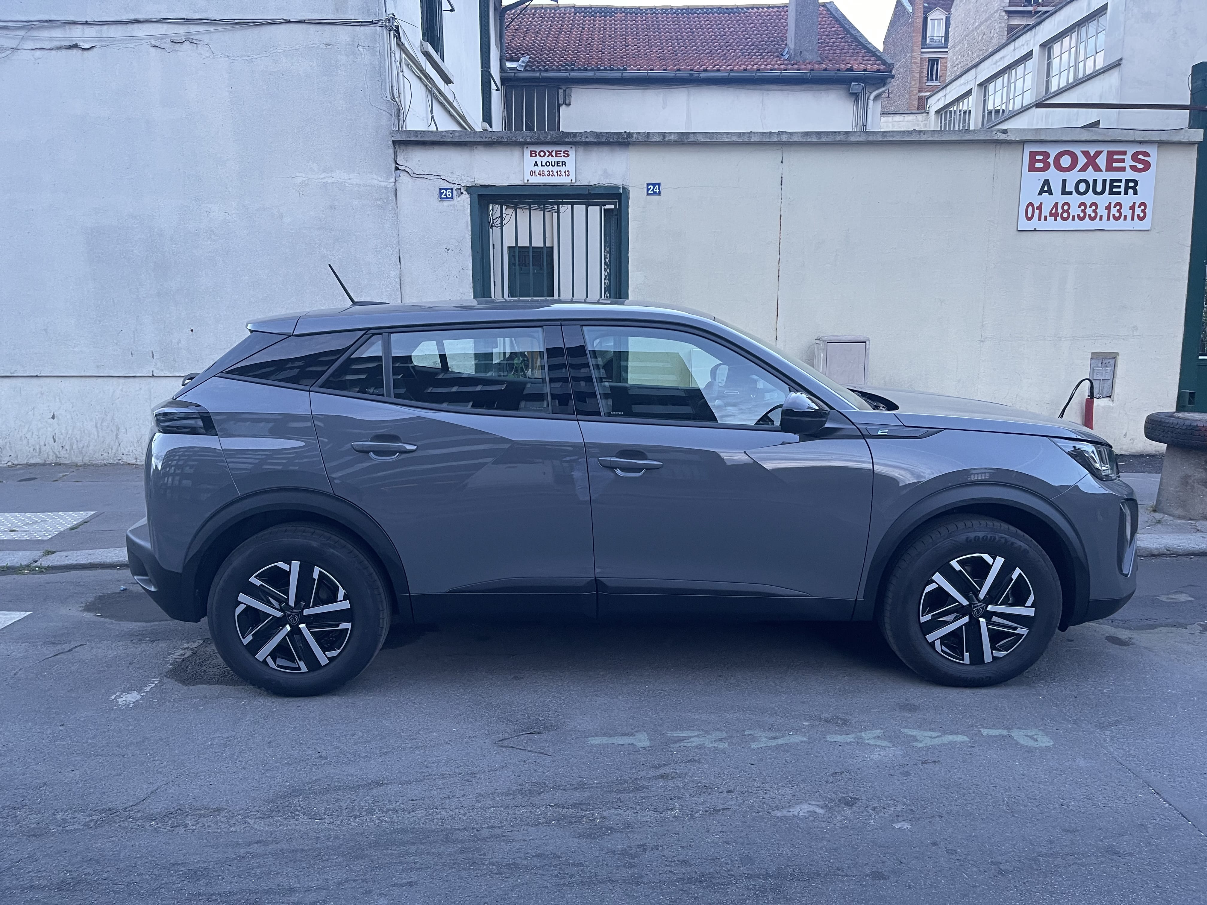 Peugeot e-2008 avec Siège bébé