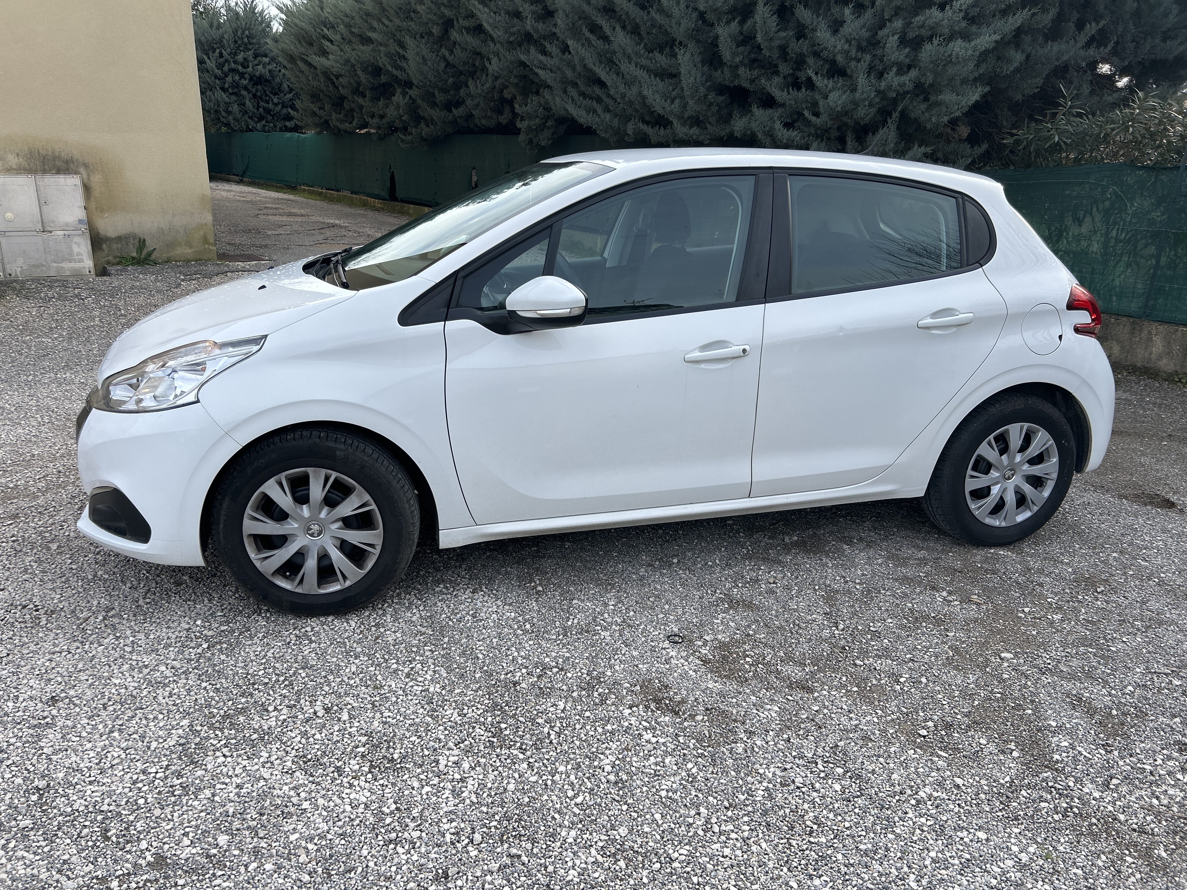 Peugeot 208 avec Climatisation