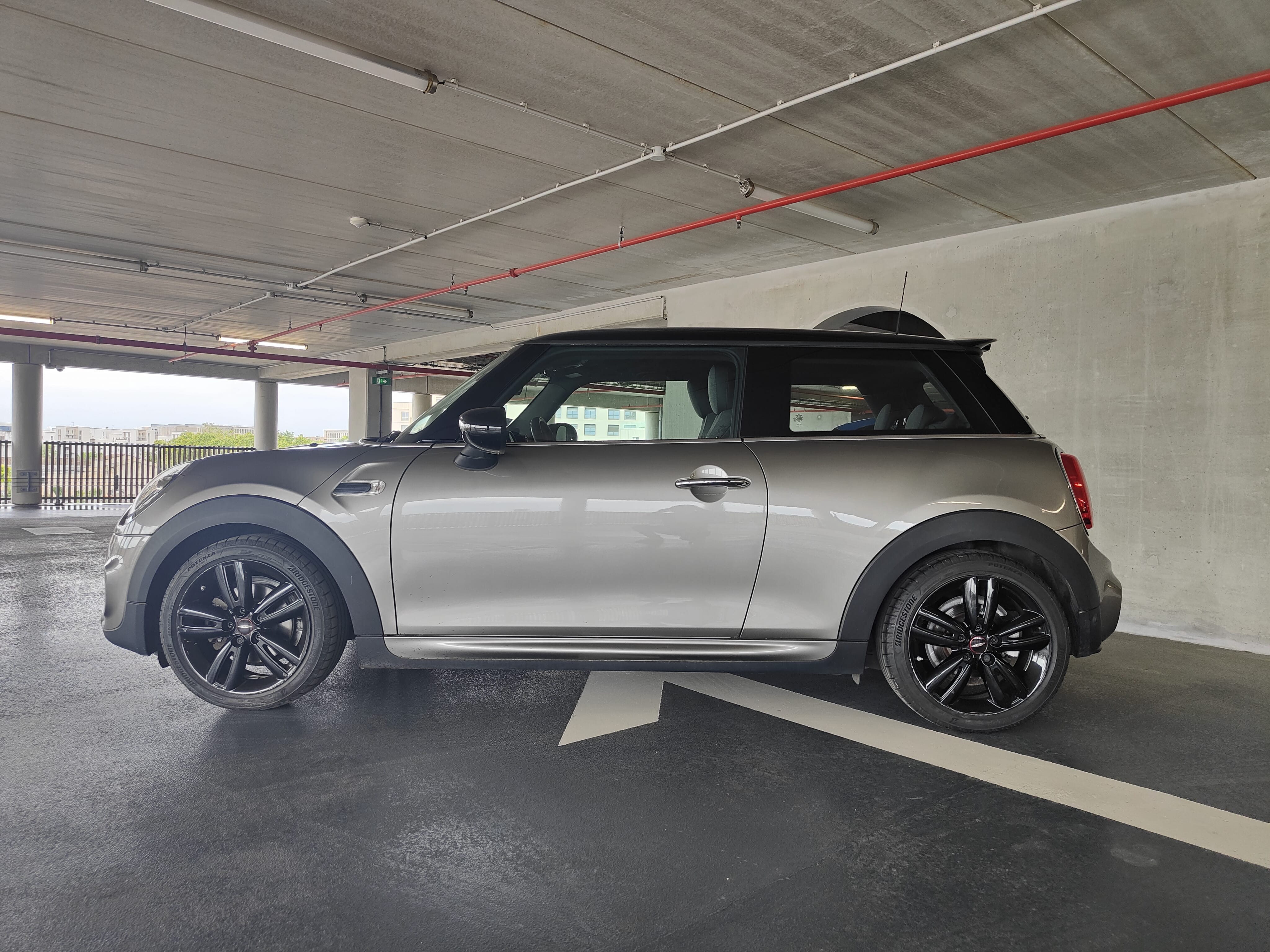 Mini Cooper 3 portes JCW | AUTO | GPS | GARE ST-JEAN (750m) avec Climatisation