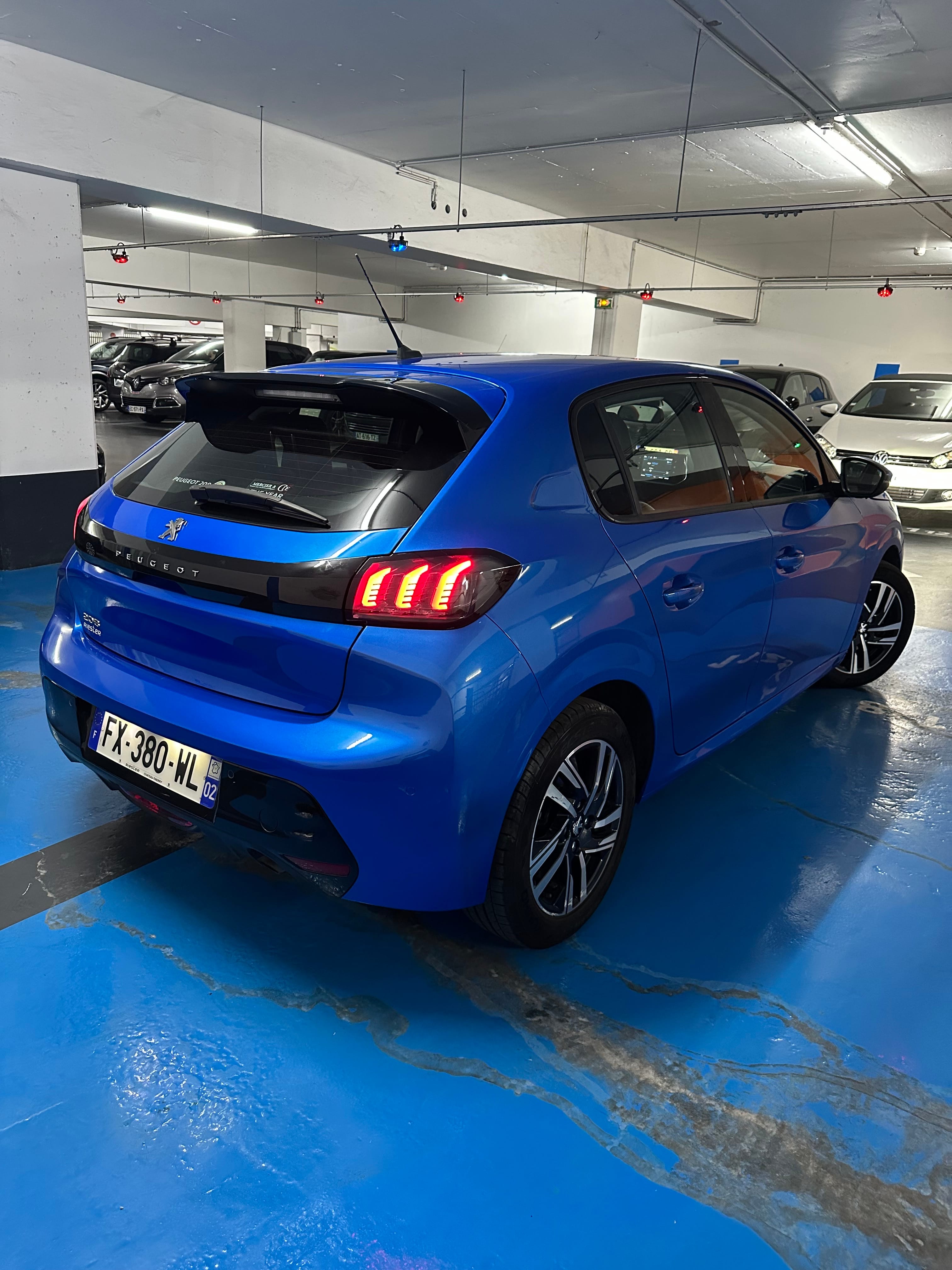 Peugeot 208 avec Climatisation
