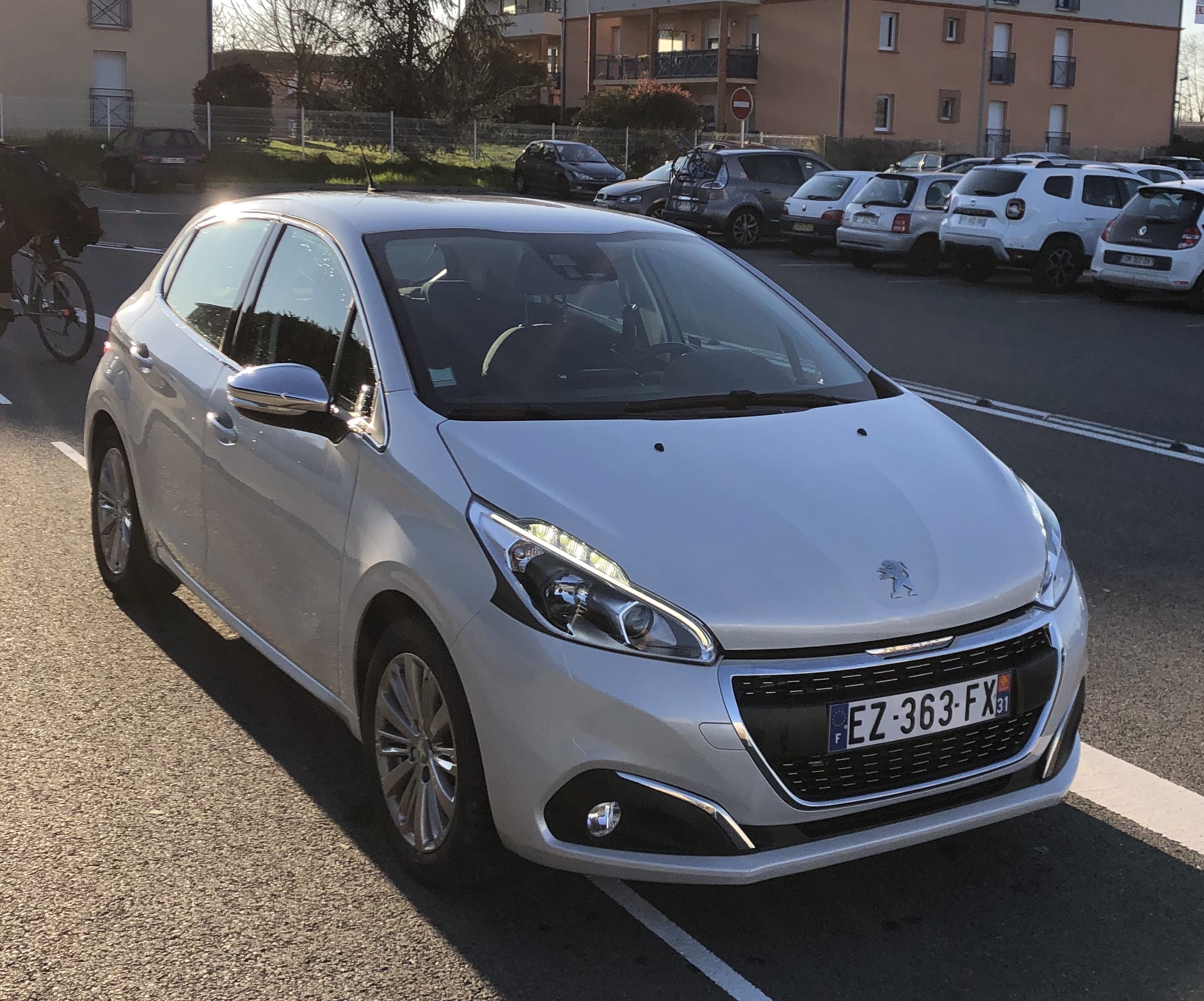 Peugeot 208, 2017, Essence 95