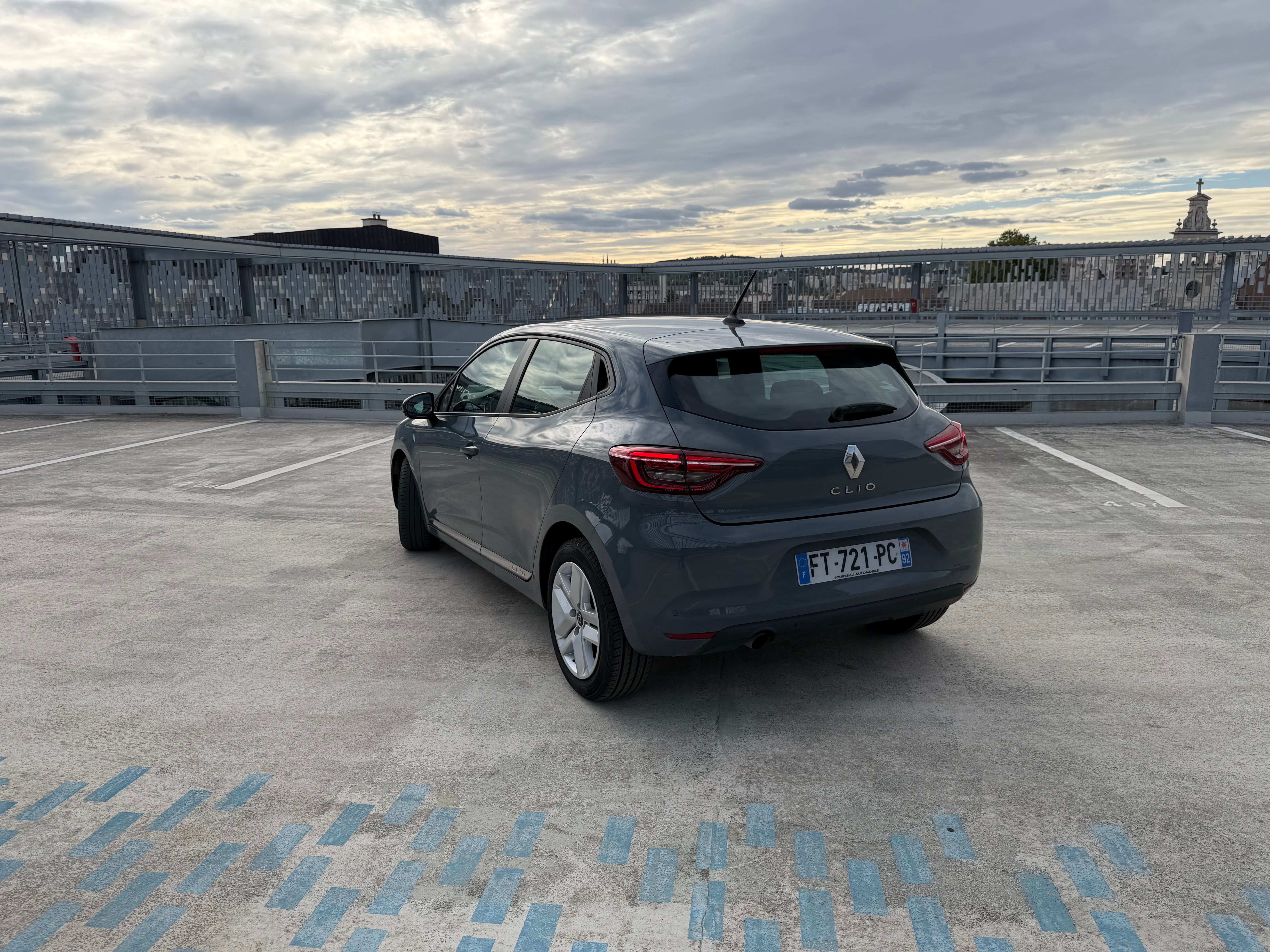 Renault Clio avec GPS
