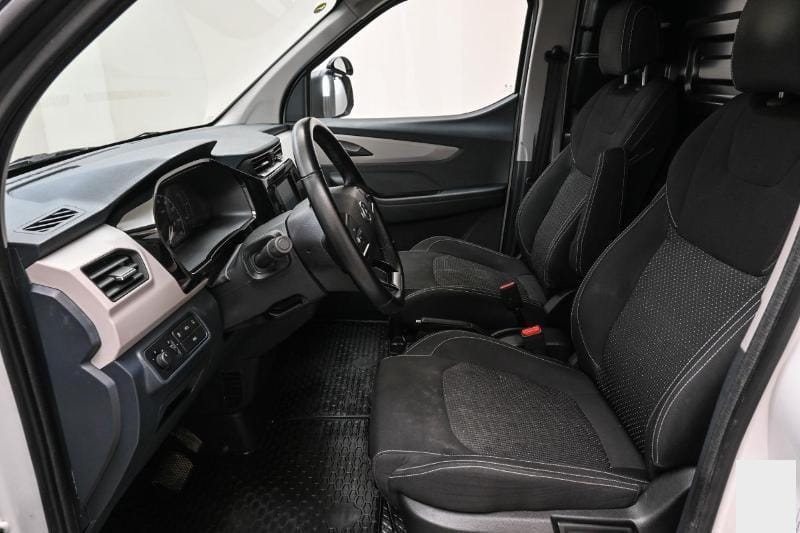 Maxus eDeliver 3 LWB (lang modell) med Aircondition