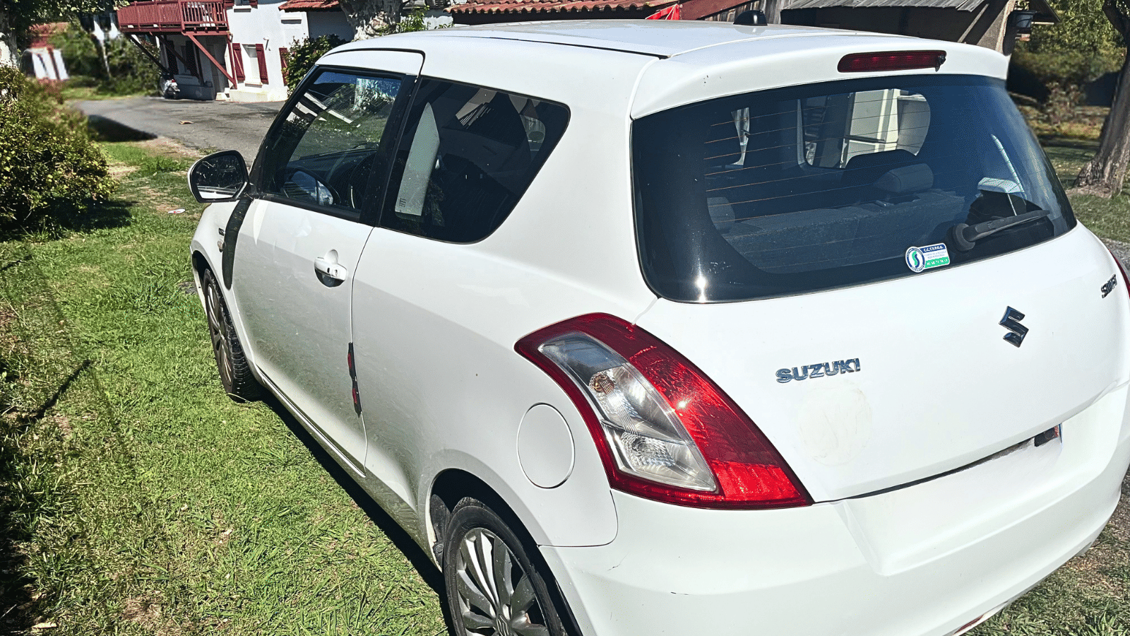 Suzuki Swift avec Régulateur de vitesse
